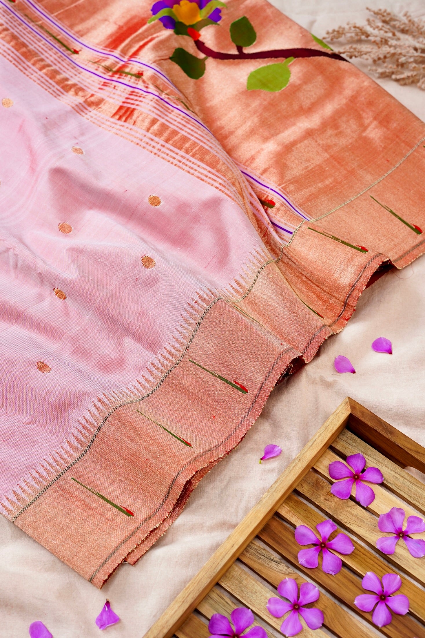 Pure Silk Handwoven Paithani Saree with Muniya Border