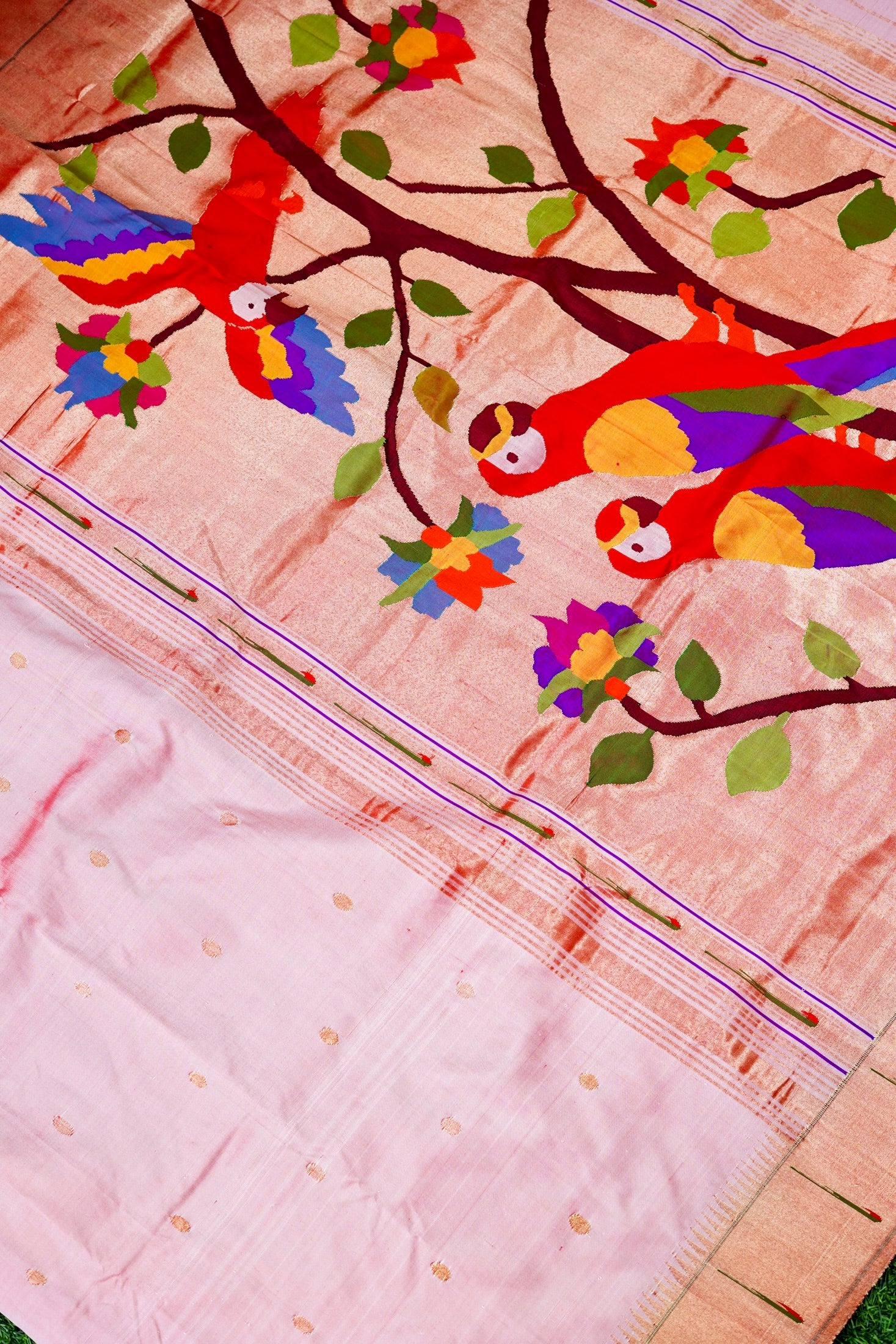 Pure Silk Handwoven Paithani Saree with Muniya Border