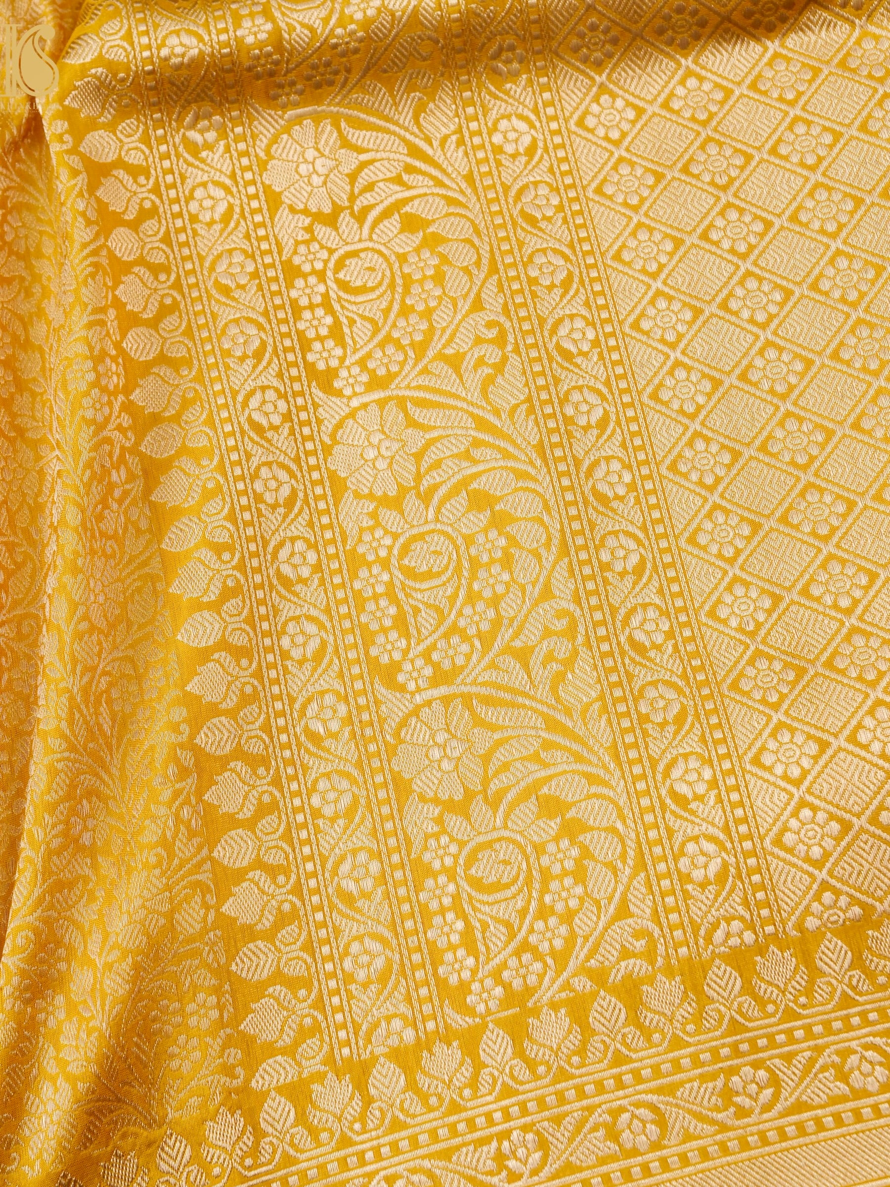 Handloom Banarasi Katan Silk Zari Tanchoi Saree