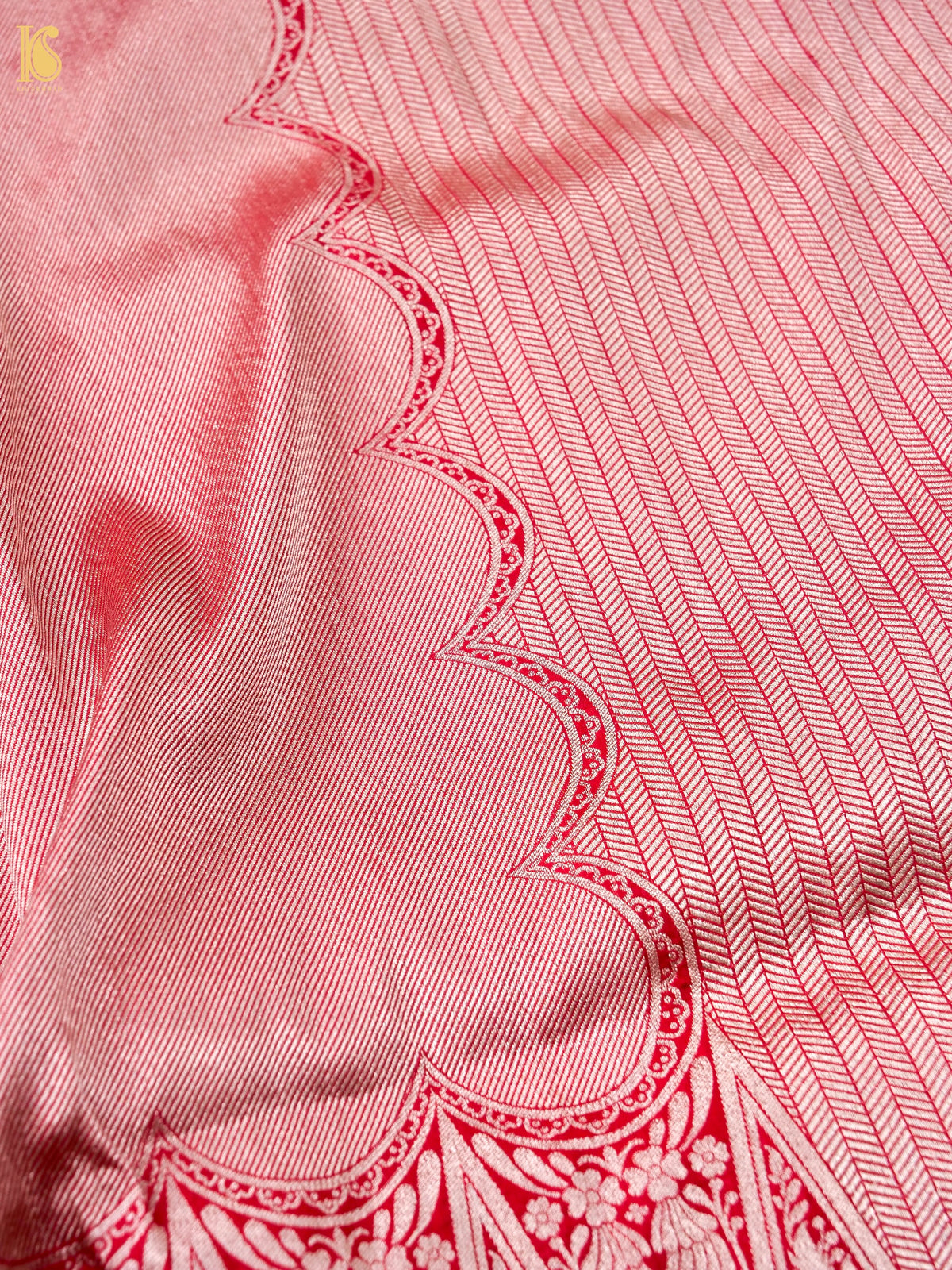 Handloom Banarasi Silk Scalloped Border Saree in Blush Pink | Kangura