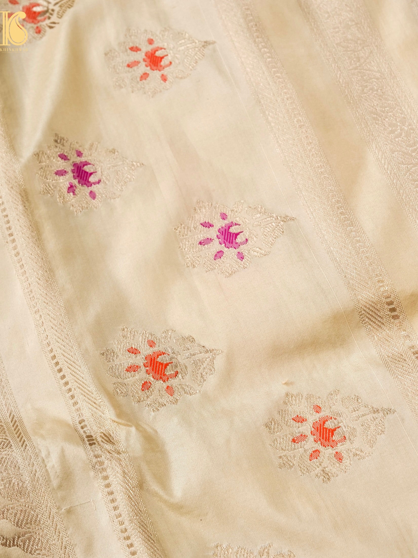 Handloom Banarasi Katan Silk Kadwa Zari Vasket Shikargah Saree