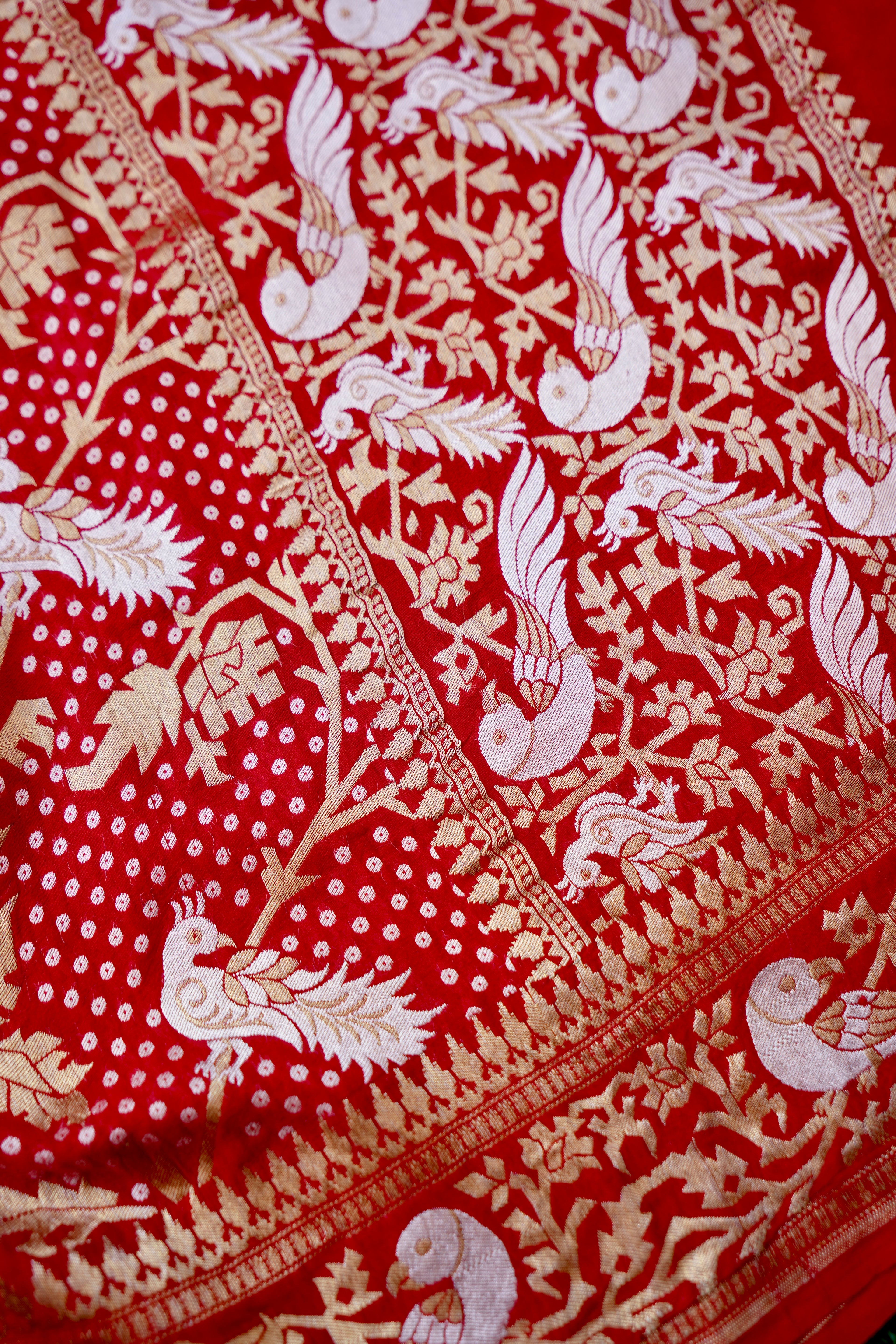 Banarasi Georgette Birds Dupatta with Woven Dots - Khinkhwab