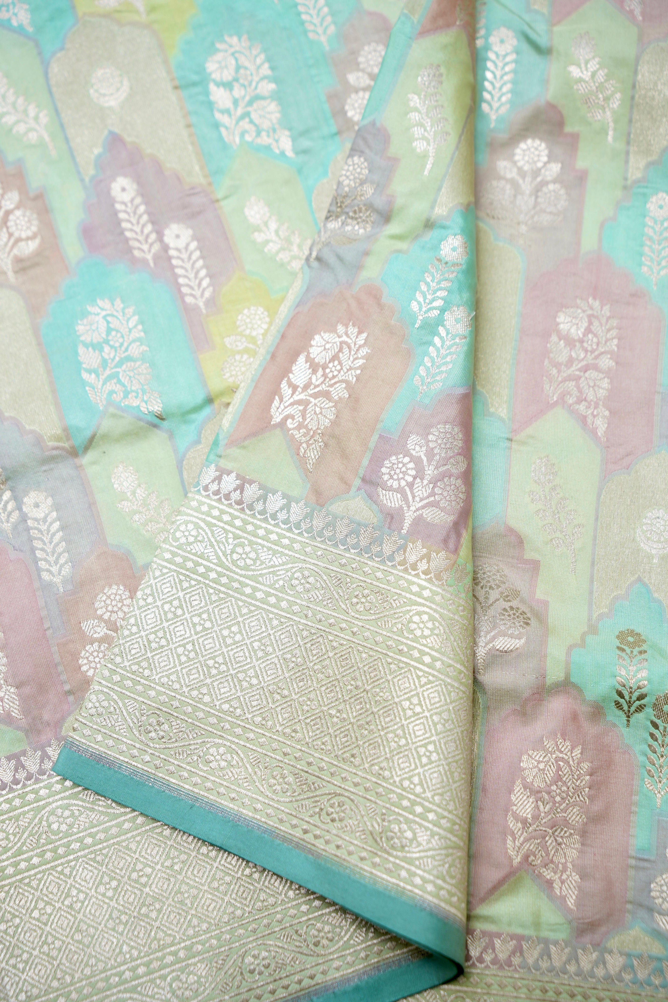 Handwoven Banarasi Katan Silk Rangkat Saree in Pista Green