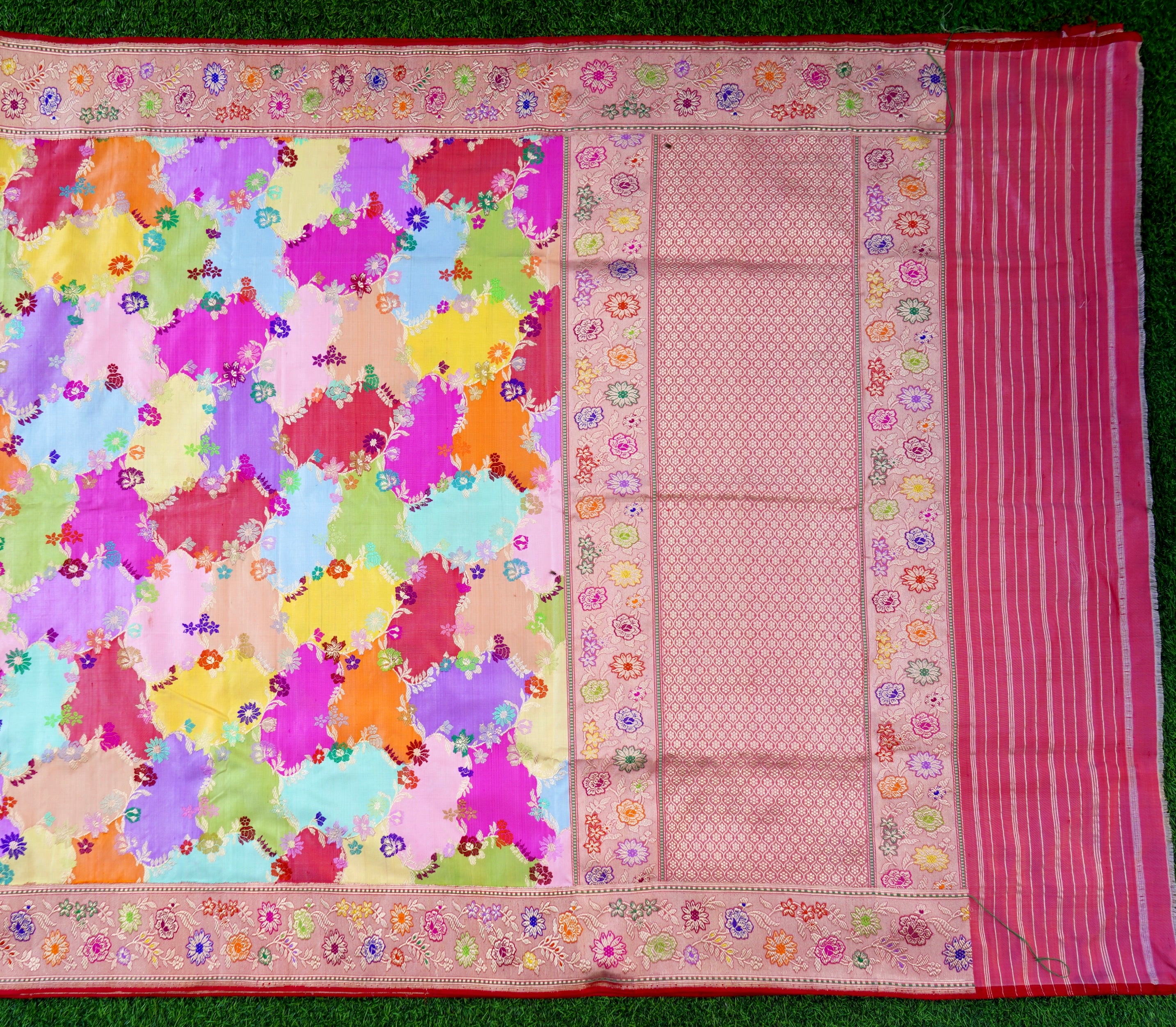 Handloom Banarasi Pure Katan Silk Dum Rangkat Kadwa Saree