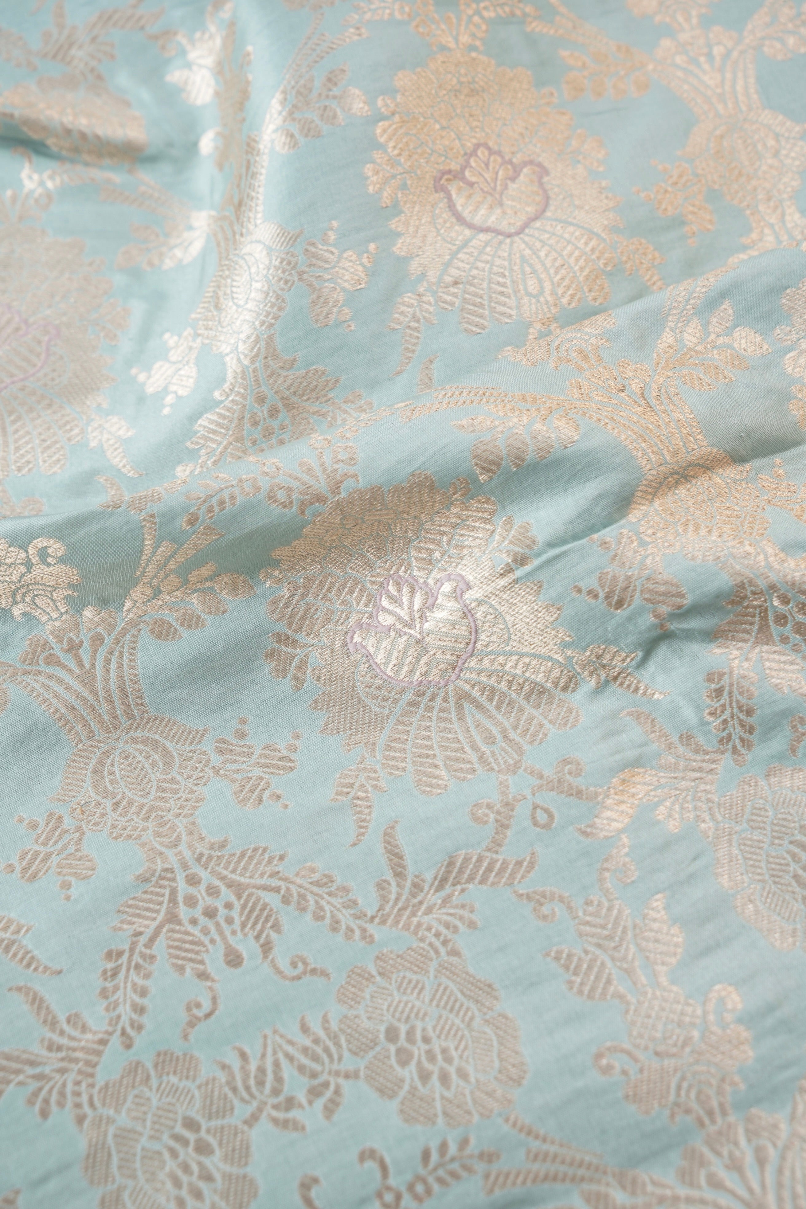 Pure Brocade Banarasi Mehraab Boota Fabric