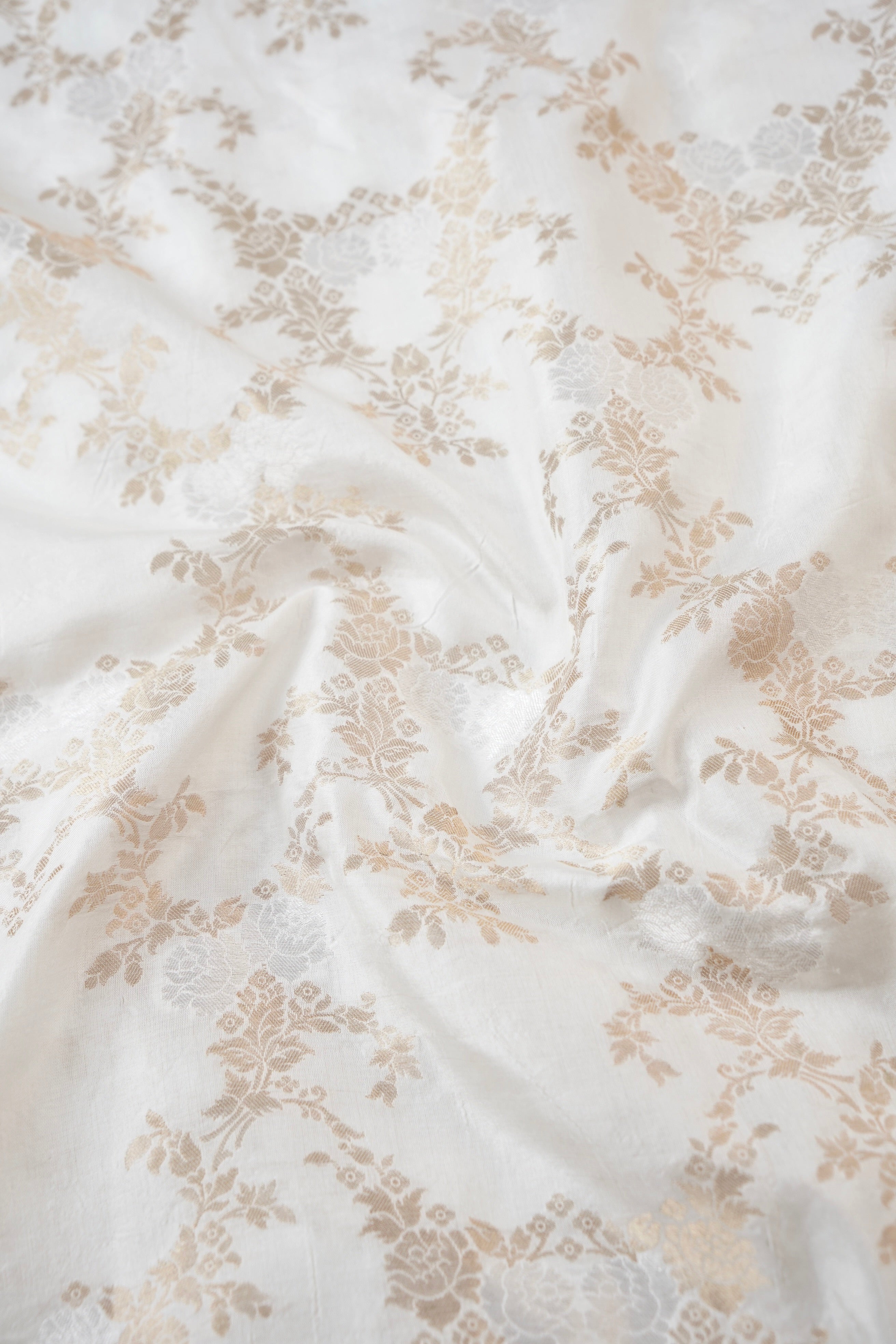 Handloom Pure Brocade Rose Banarasi Fabric