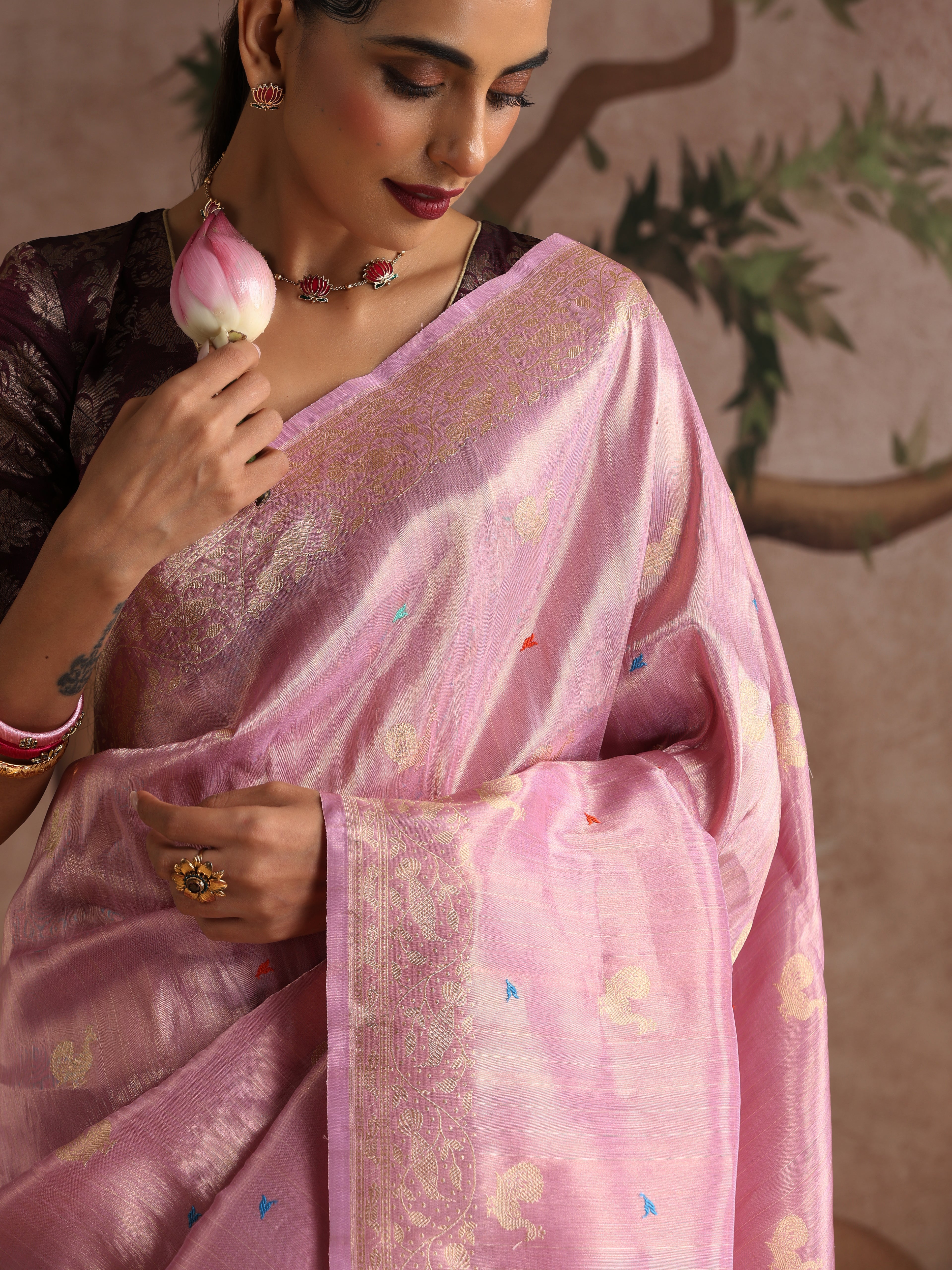 Handloom Banarasi Pure Tissue Peacock Saree