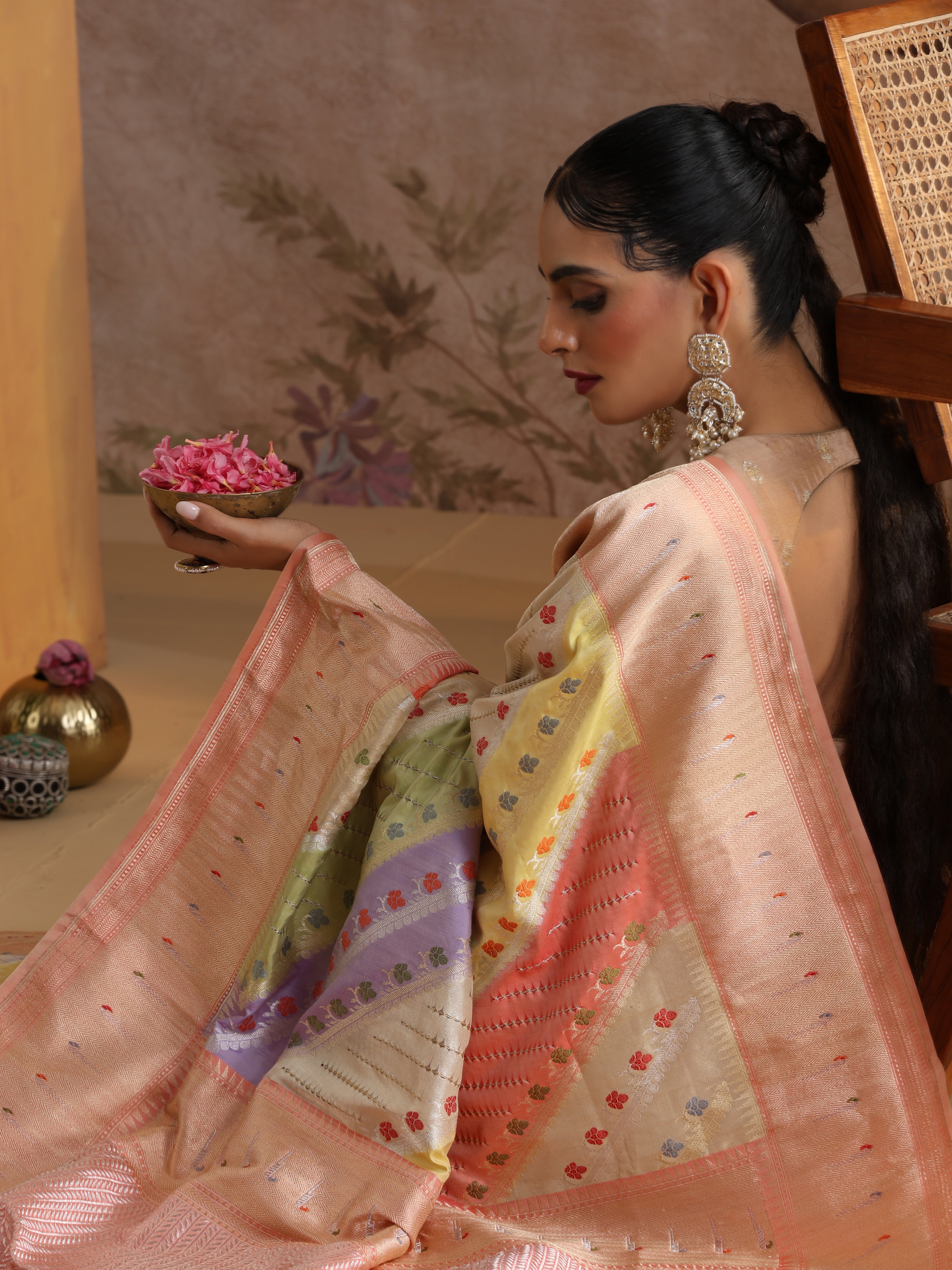 Handloom Banarasi Katan Silk Rangkat Pastel Saree
