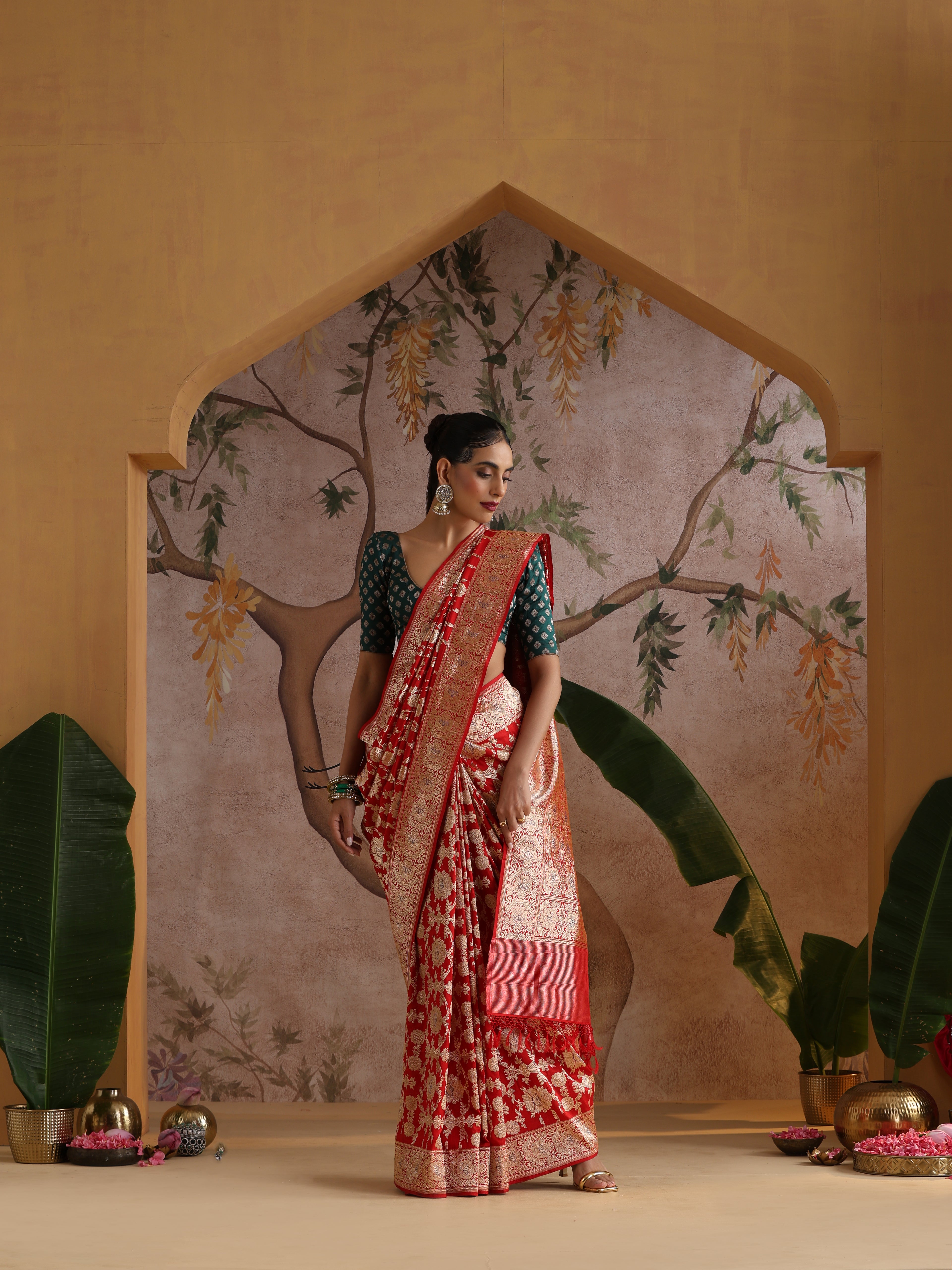 Handwoven Pure Katan Silk Red Banarasi Mughal Boota Saree