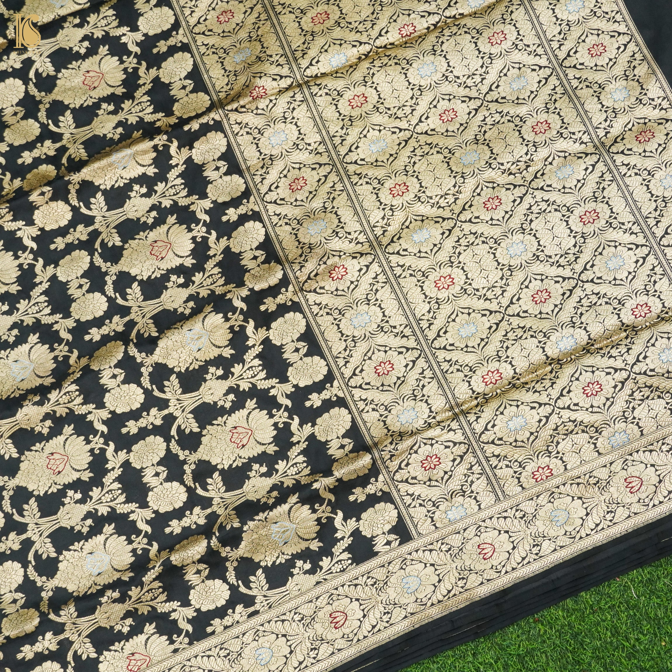 Handwoven Pure Katan Silk Banarasi Mughal Boota Saree - Khinkhwab