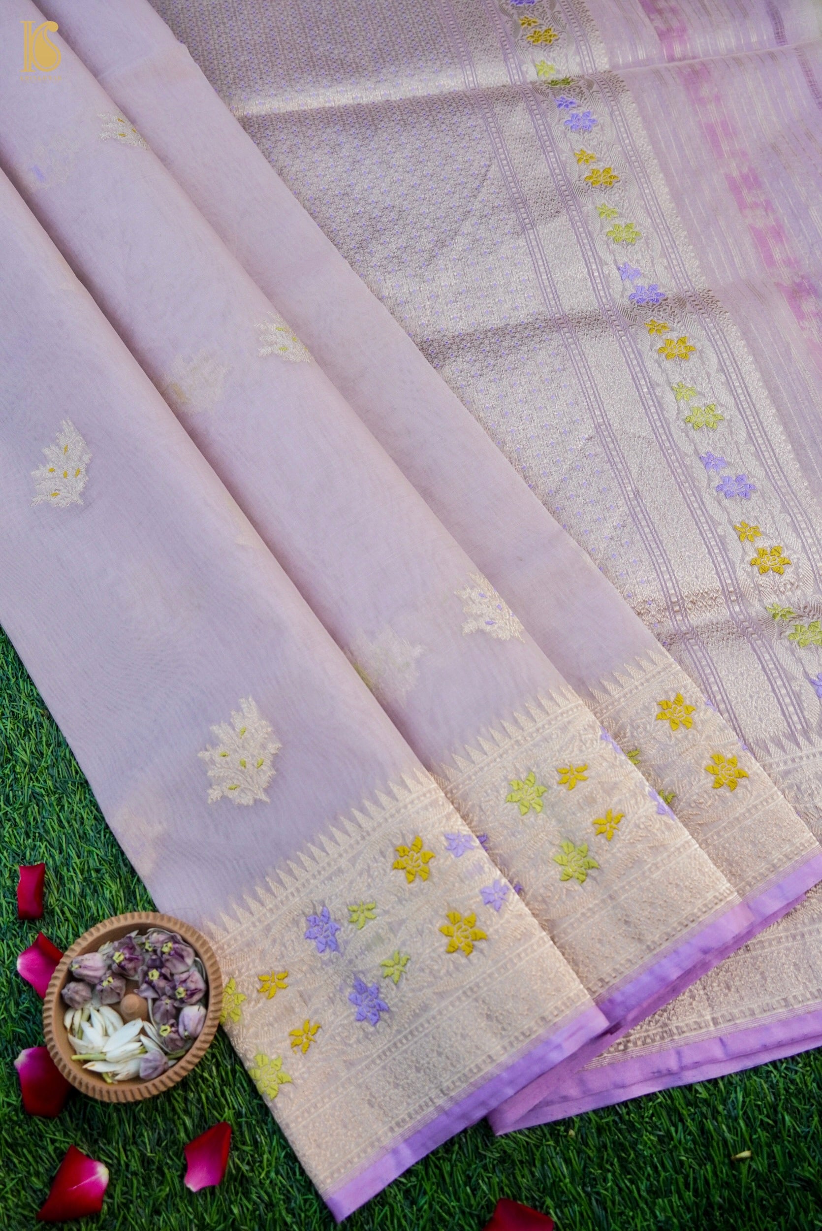 Handloom Banarasi Kora Silk Kadhua Saree