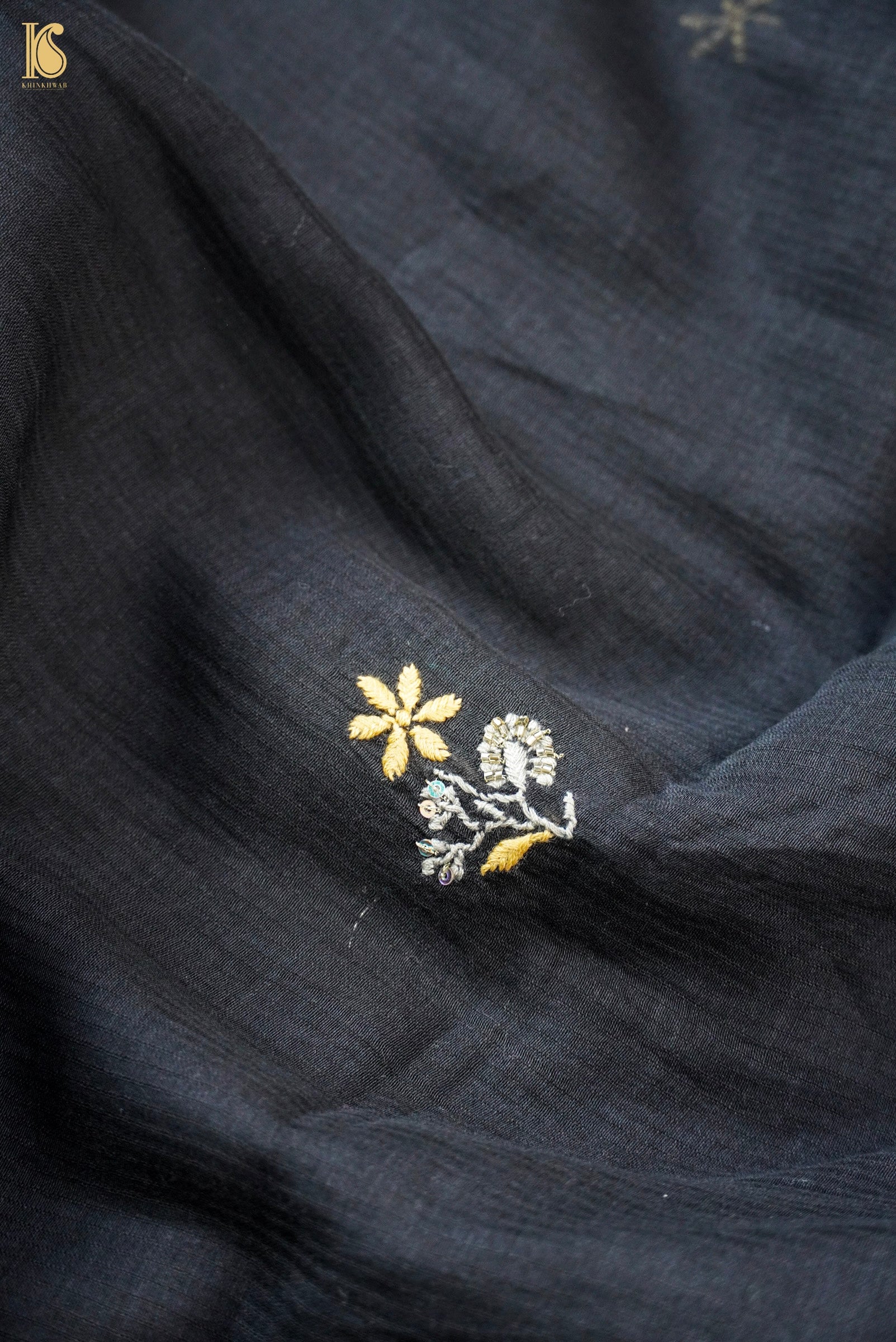 Chikankari Pure Moonga Suit Set