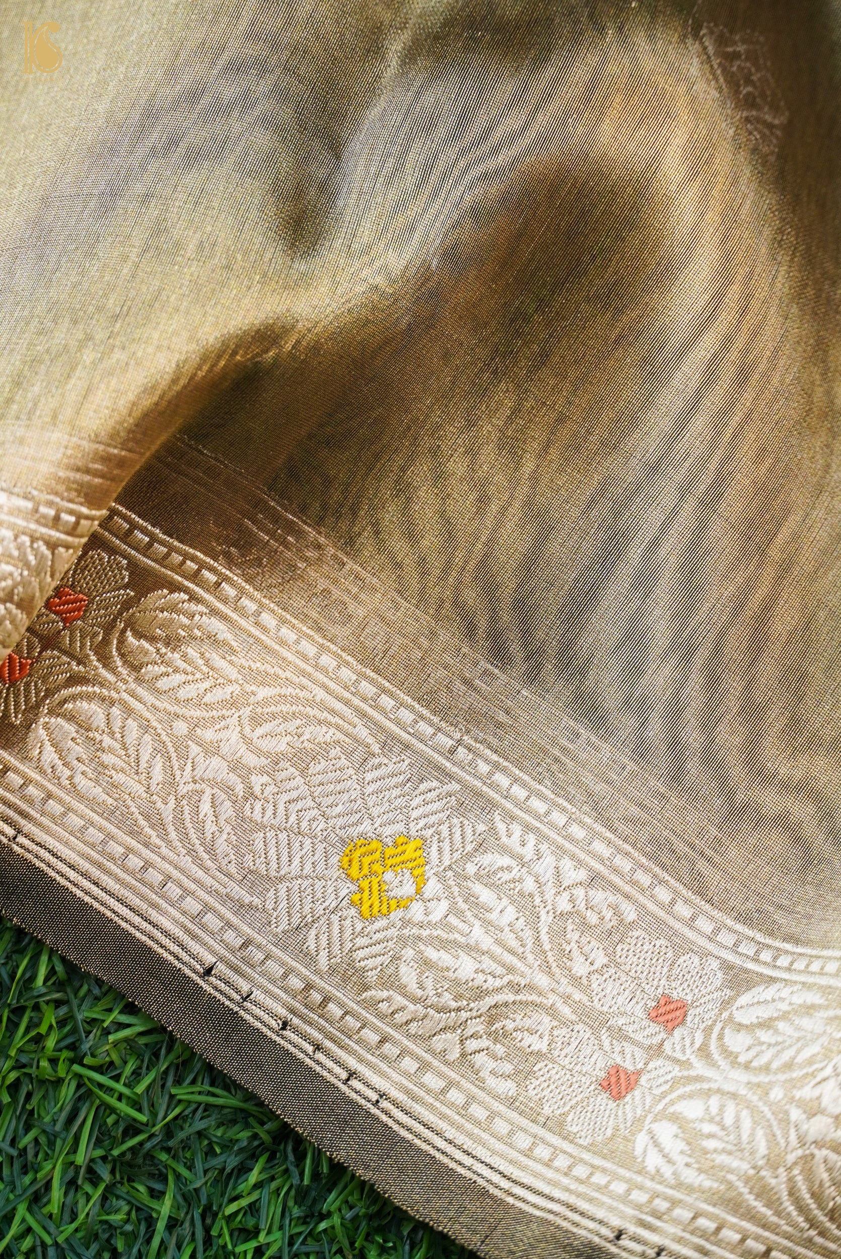 Handloom Banarasi Tissue Silk Dupatta