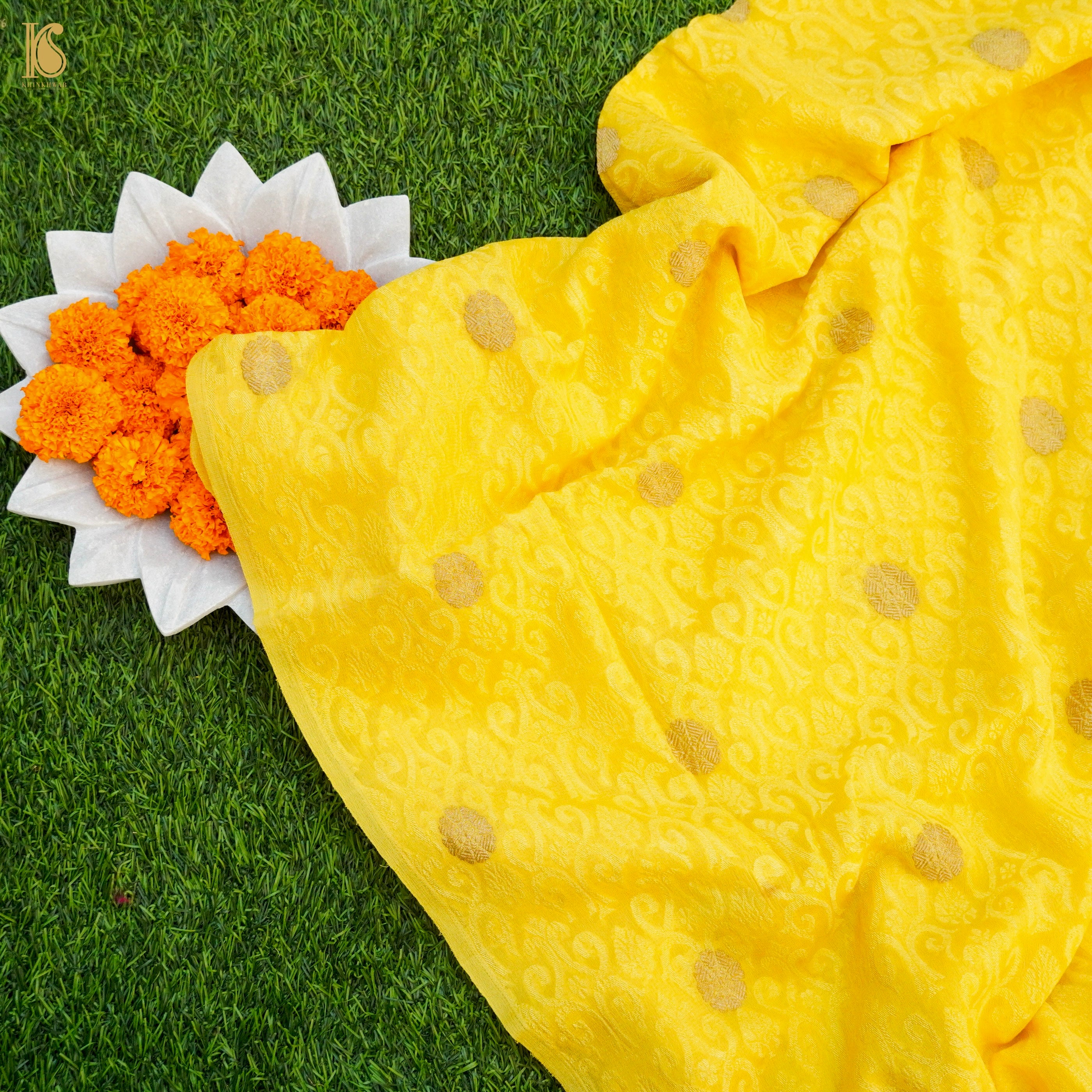 Handloom Banarasi Tanchoi Silk Fabric