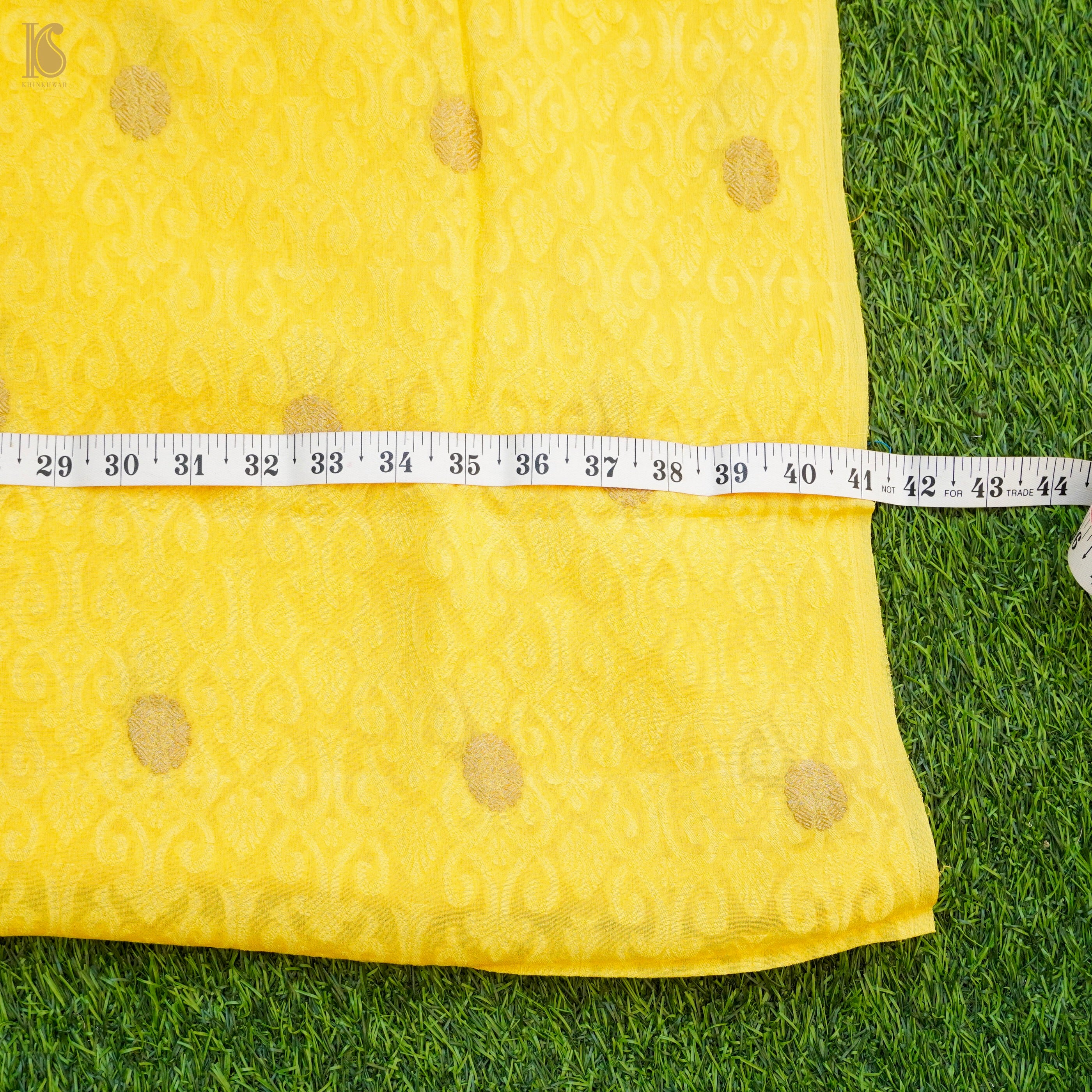 Handloom Banarasi Tanchoi Silk Fabric