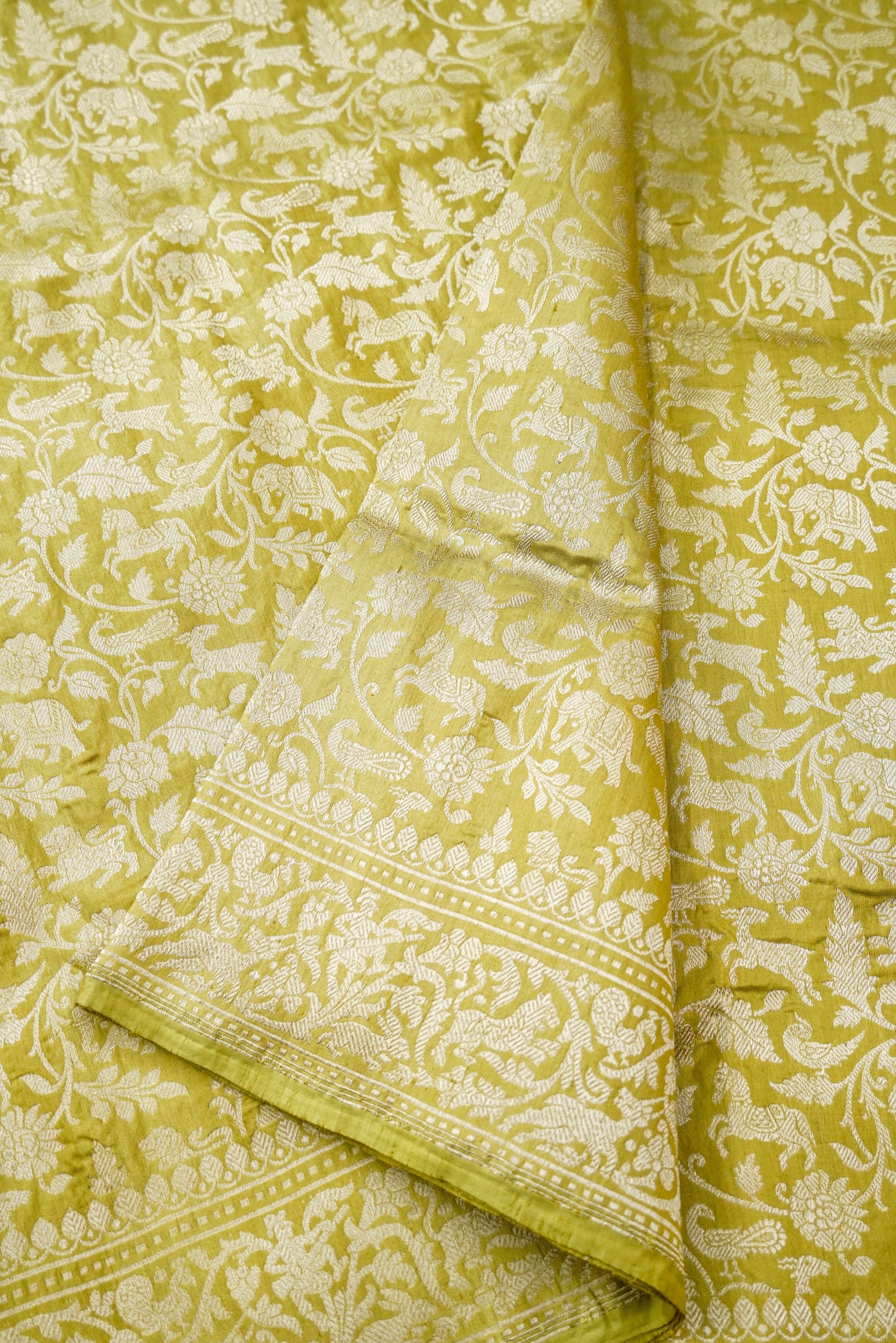 Handwoven Katan Silk Banarasi Shikargah Saree