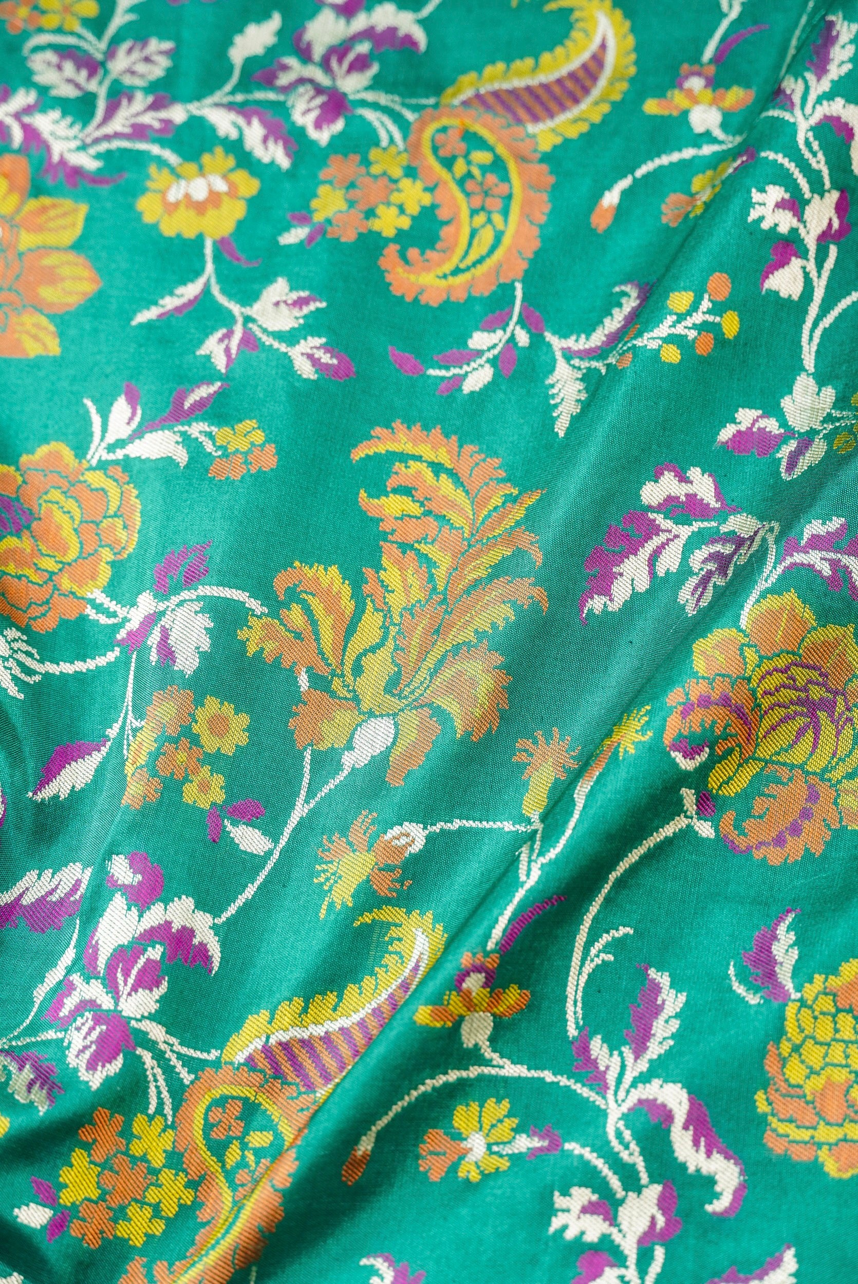 Handloom Banarasi Silk Kinkhab Saree