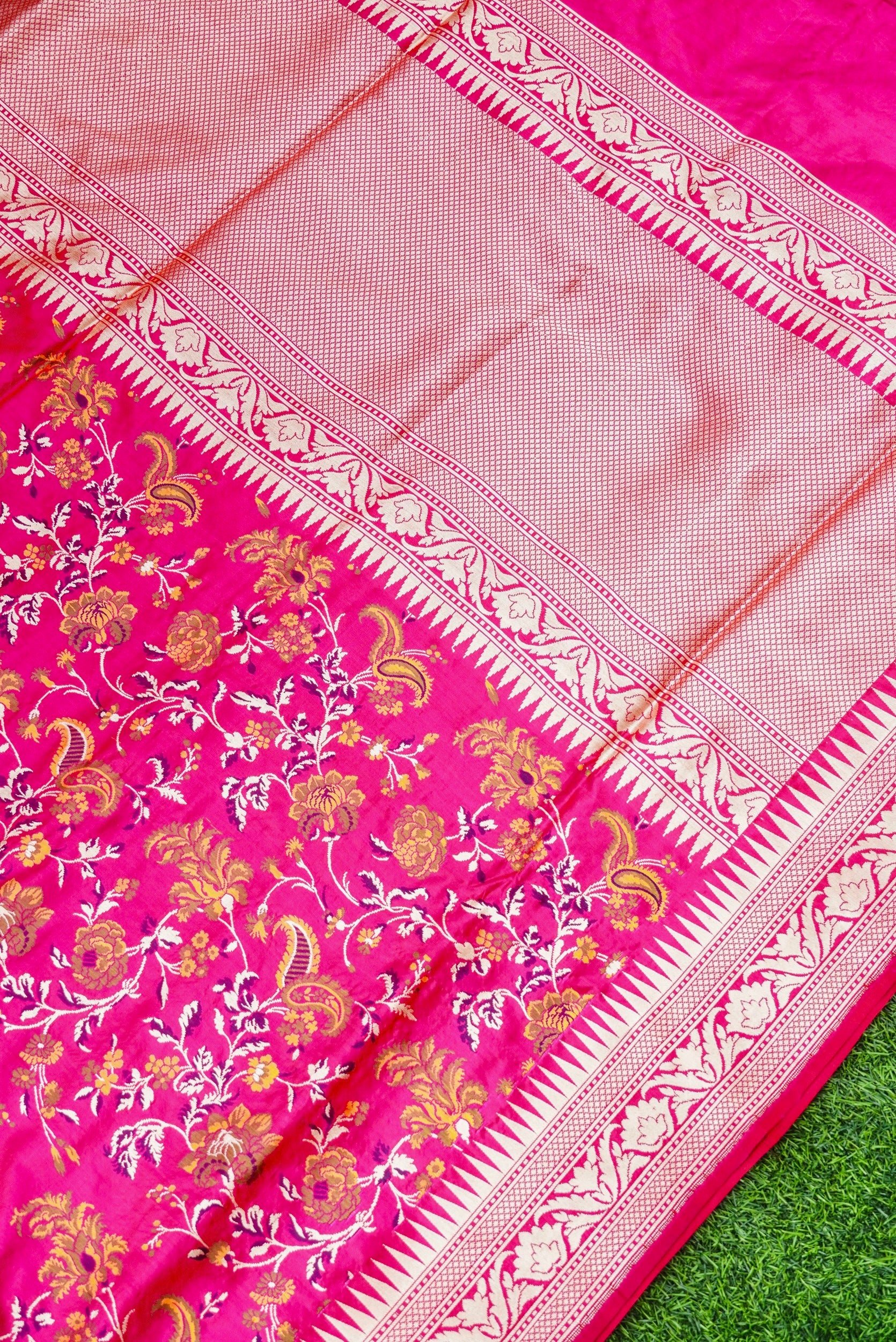 Handloom Banarasi Silk Kinkhab Saree