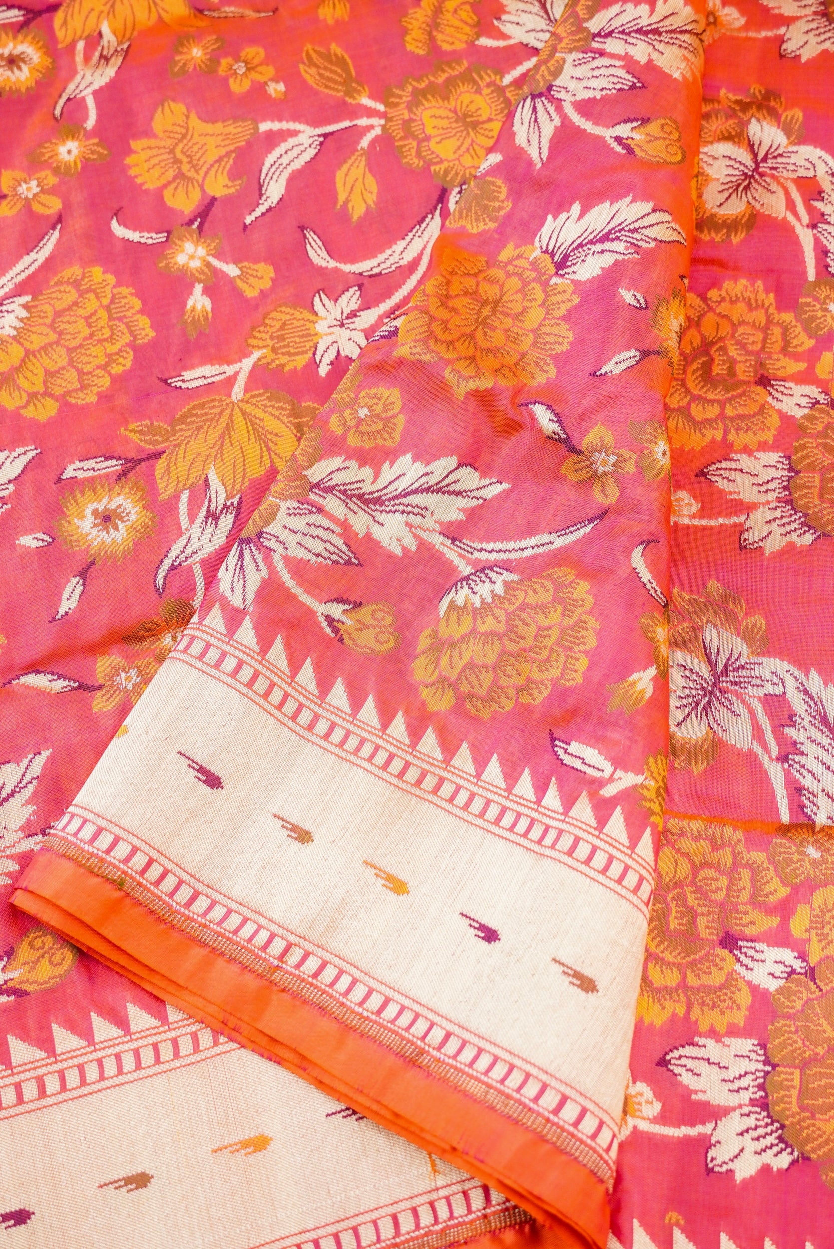 Handloom Banarasi Silk Kinkhab Saree