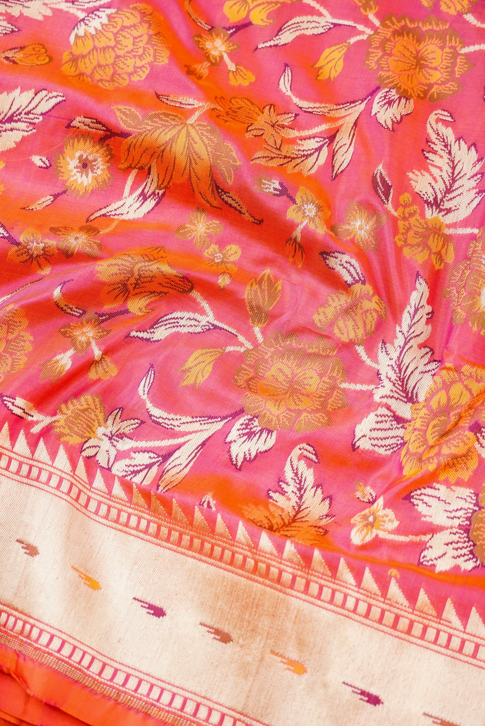 Handloom Banarasi Silk Kinkhab Saree