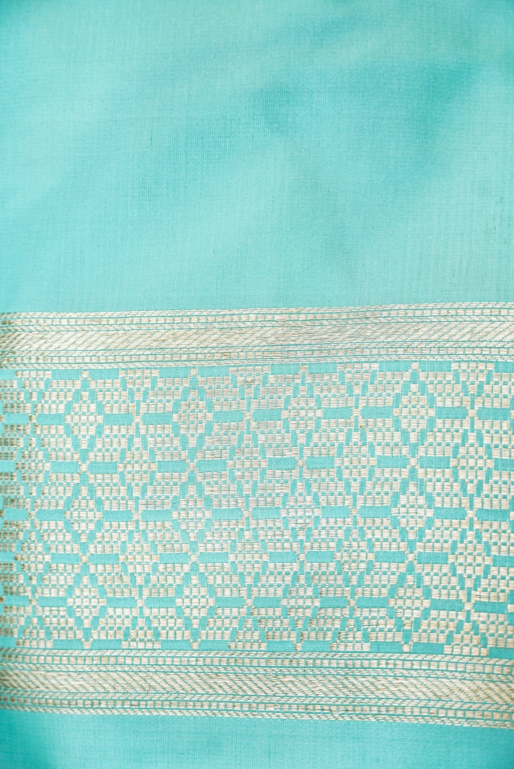 Handloom Banarasi Silk Tanchoi Kadwa Saree