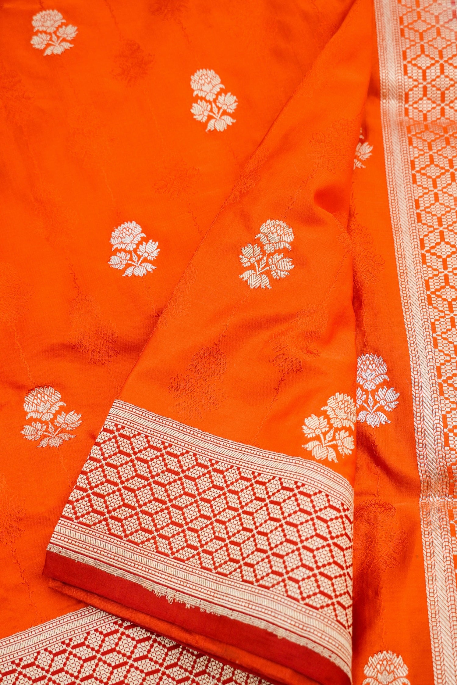 Handloom Banarasi Silk Tanchoi Kadwa Saree