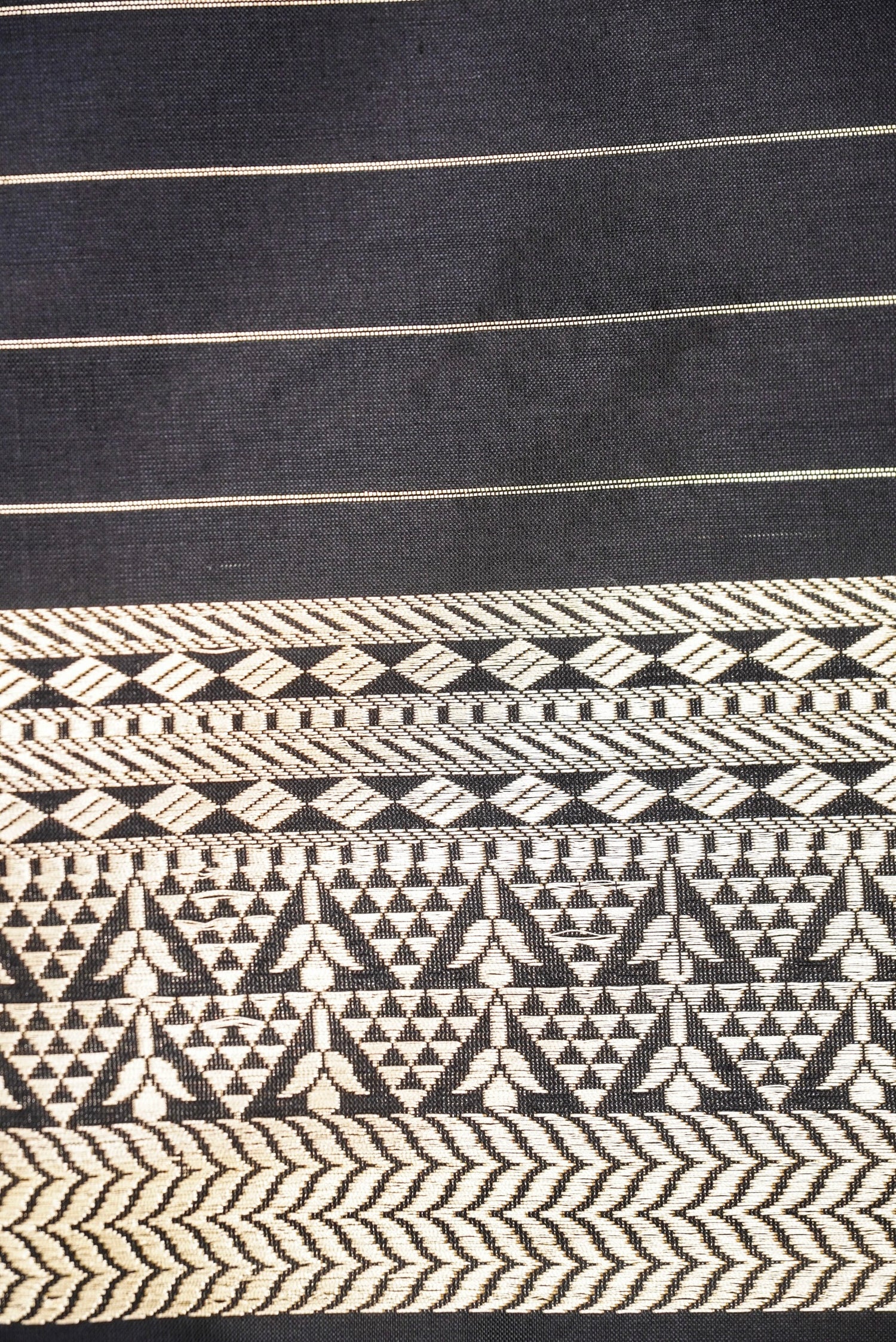 Handloom Banarasi Katan Silk Kadwa Cow Saree