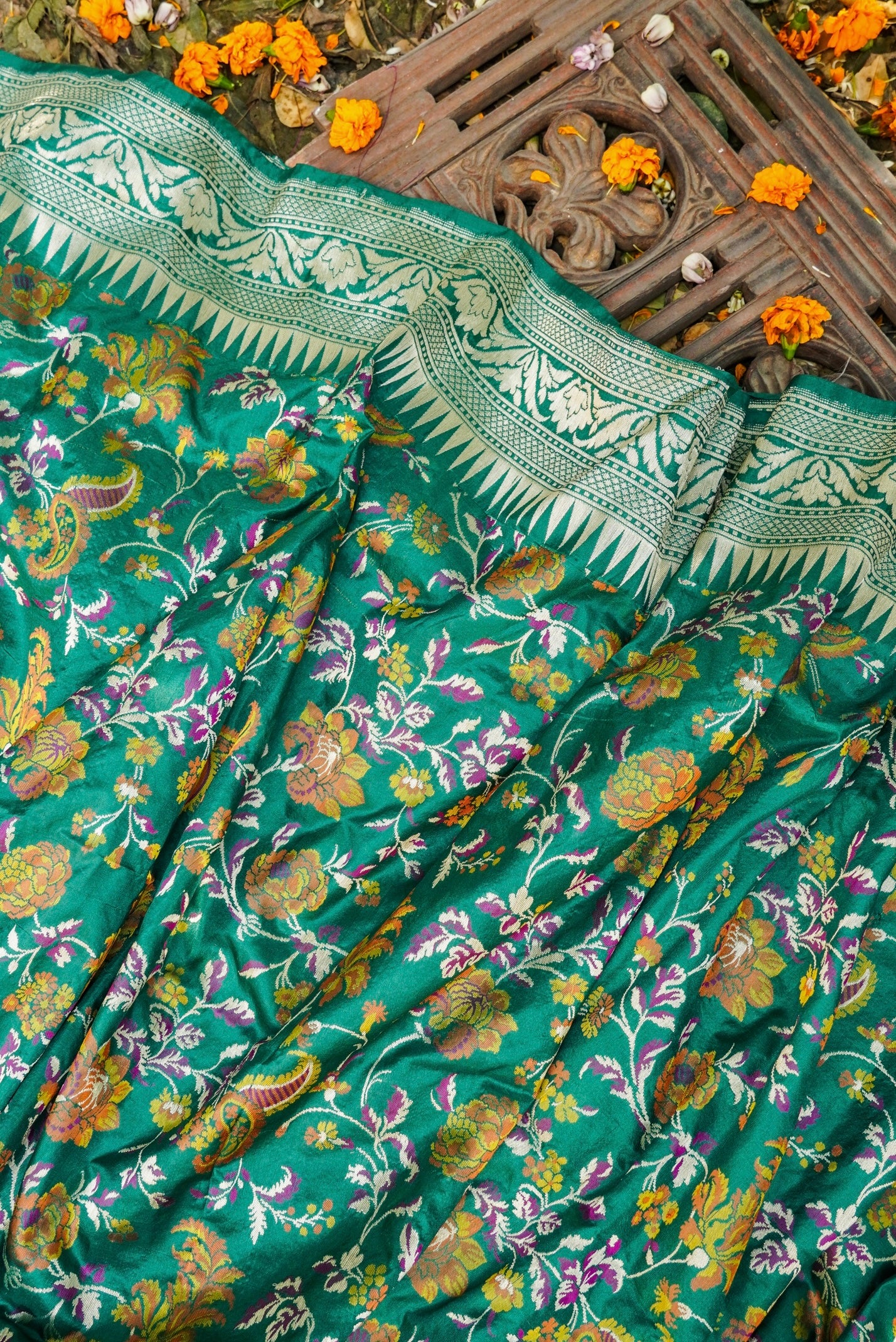 Handloom Banarasi Silk Kinkhab Saree