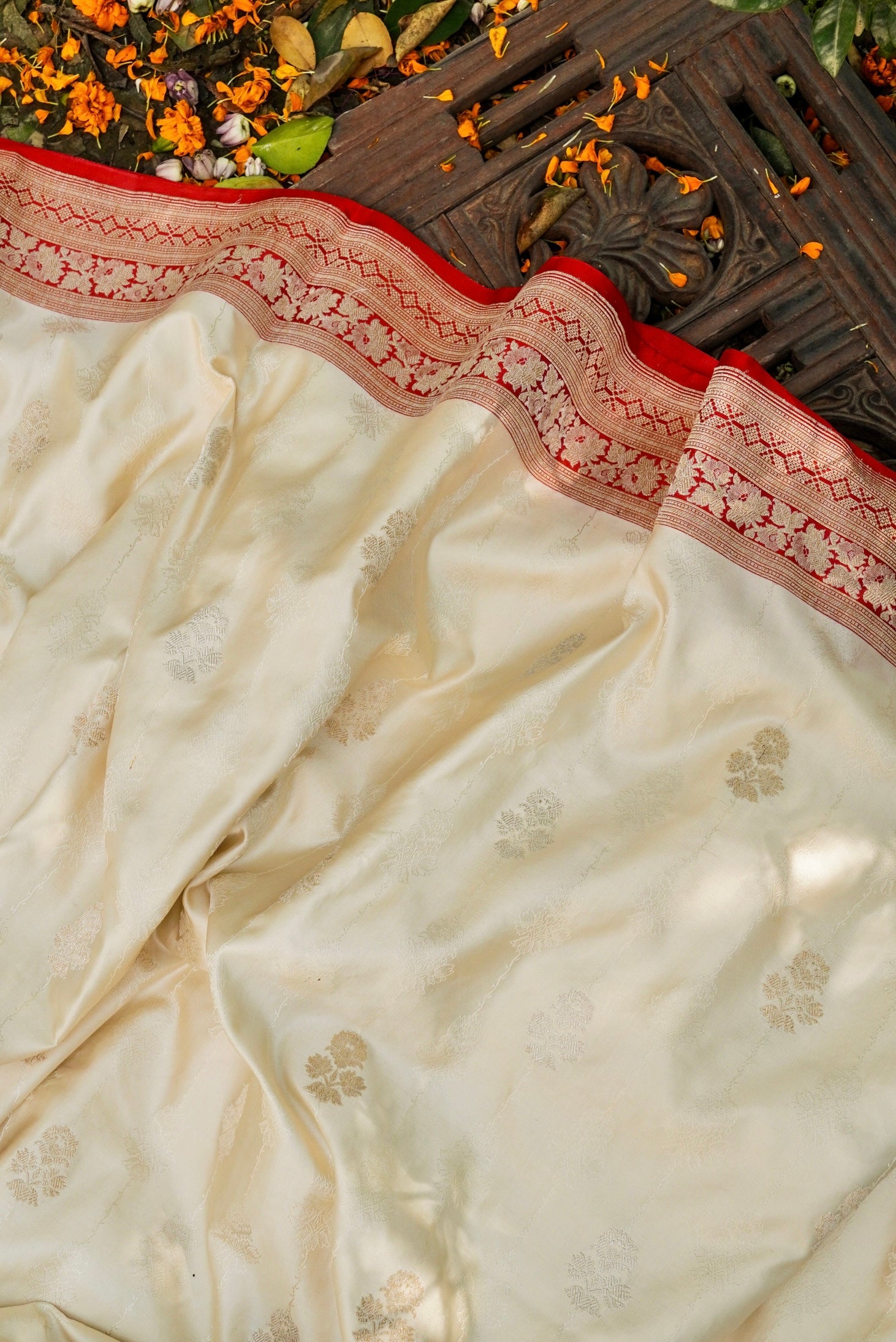 Handloom Banarasi Silk Tanchoi Kadwa Saree