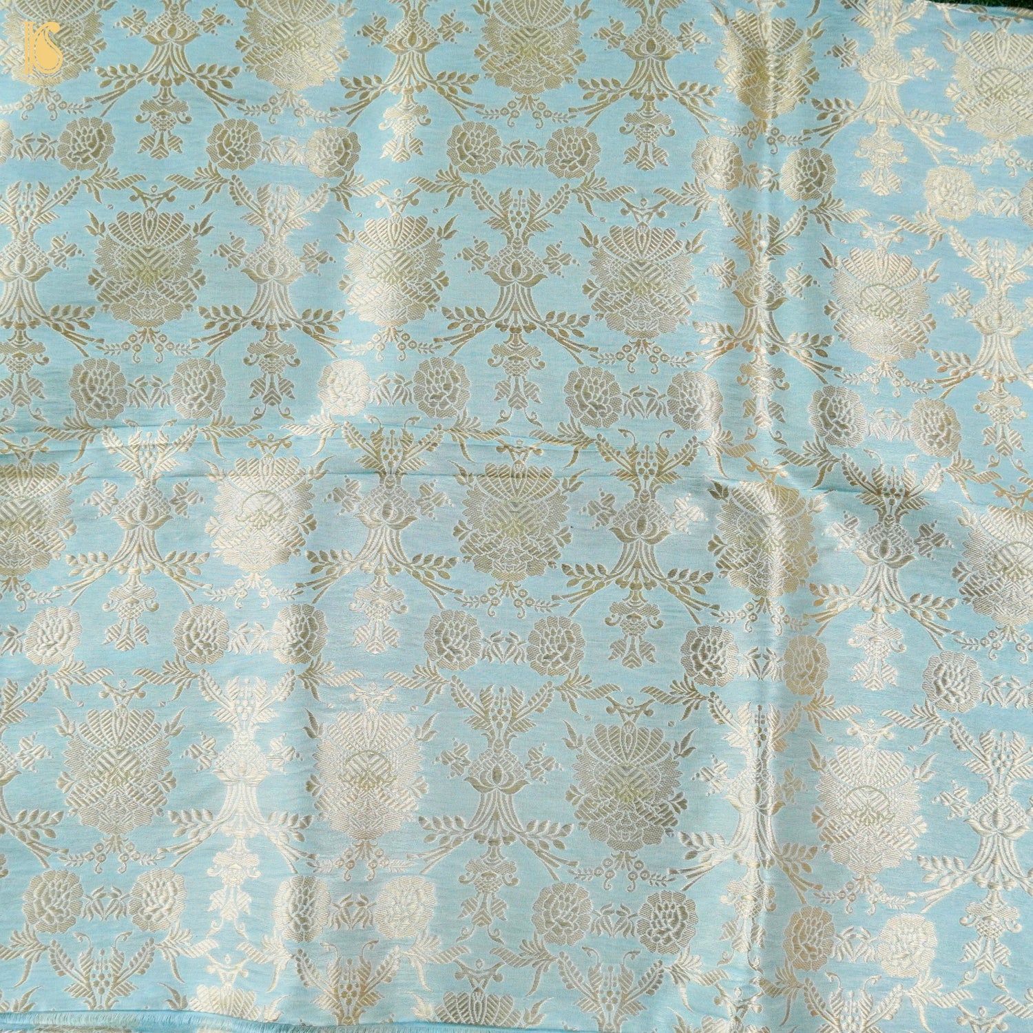 Brocade Banarasi Mehraab Boota Fabric