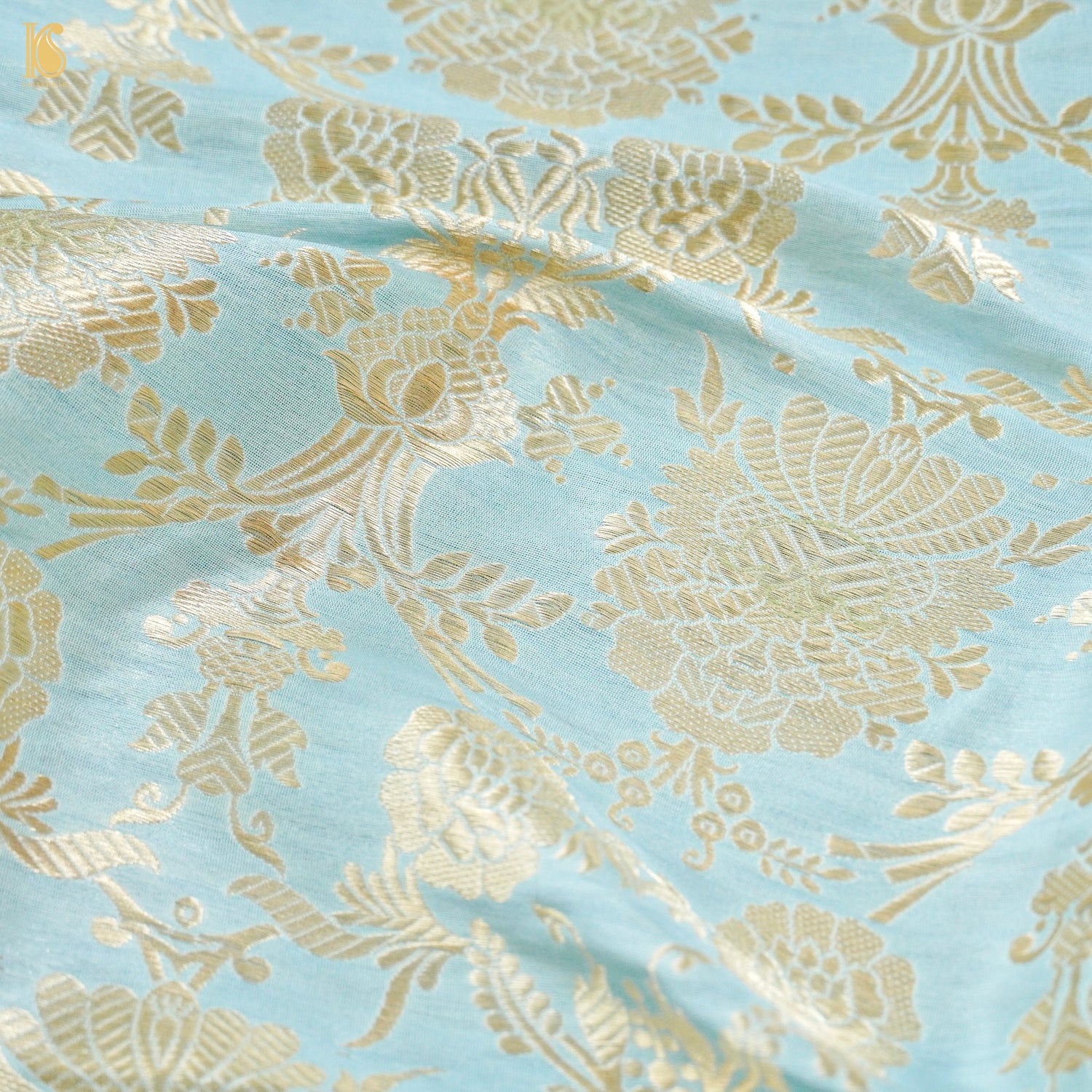 Brocade Banarasi Mehraab Boota Fabric