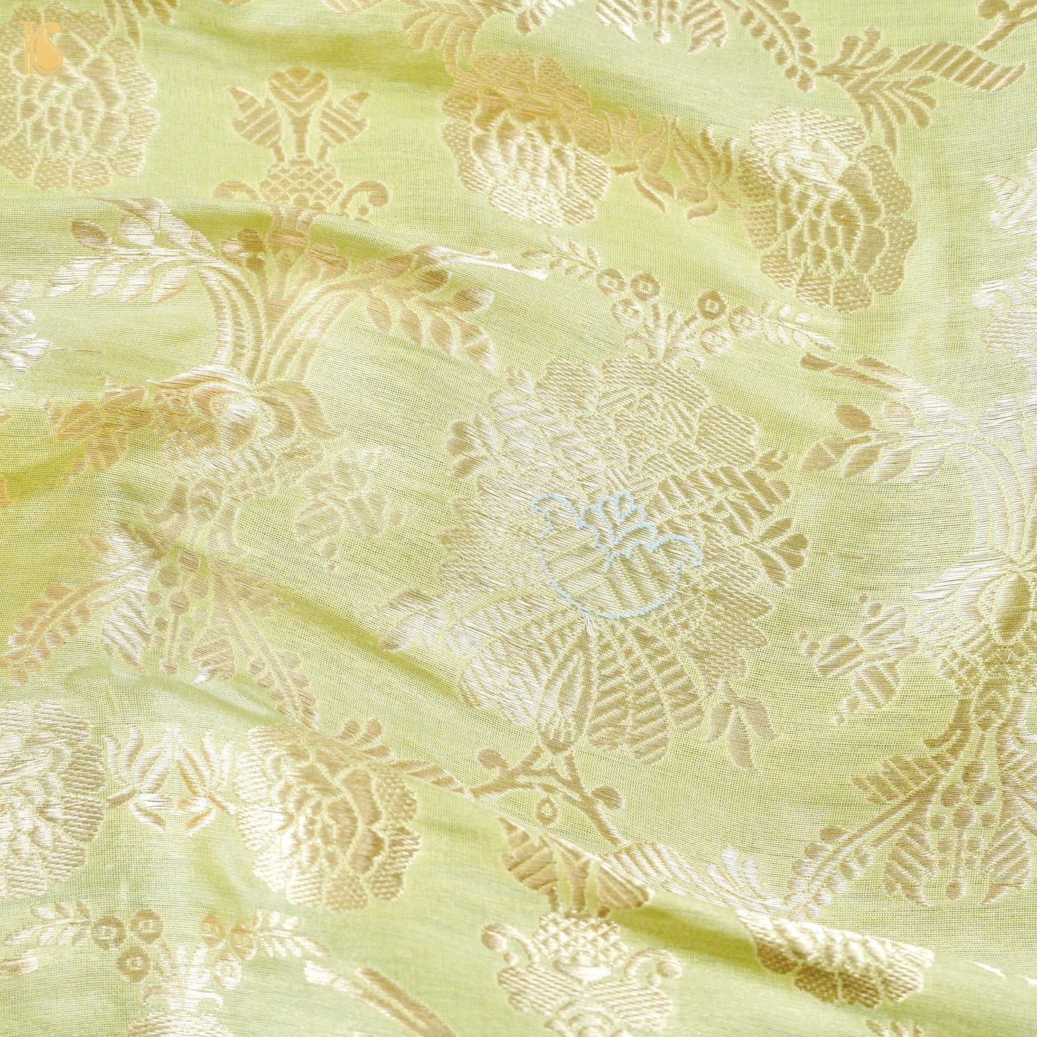 Pure Brocade Banarasi Mehraab Boota Fabric