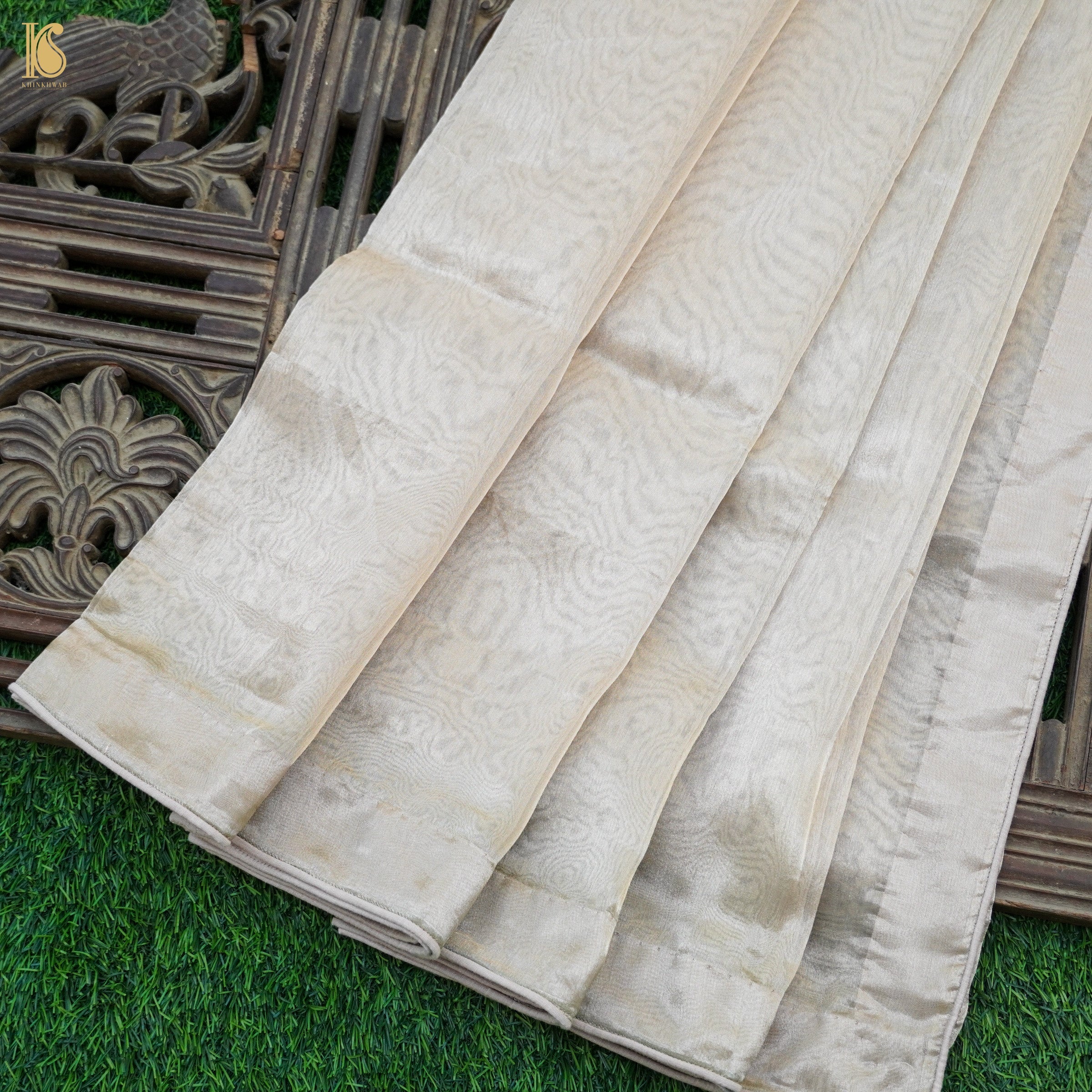 Silver Pure Tissue Silk Handwoven Banarasi Saree - Khinkhwab