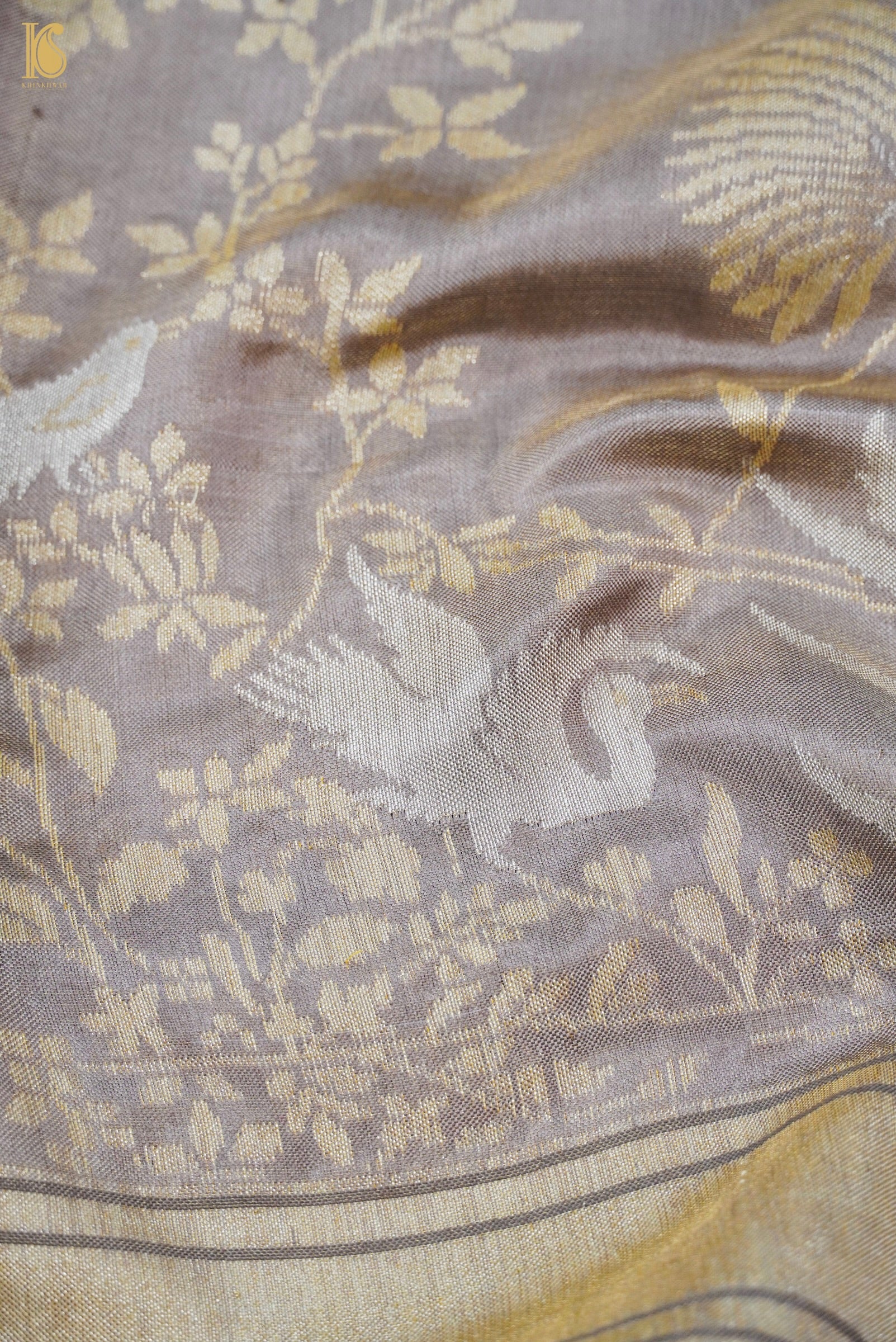 Tissue Silk Handwoven Banarasi Shikargah Saree