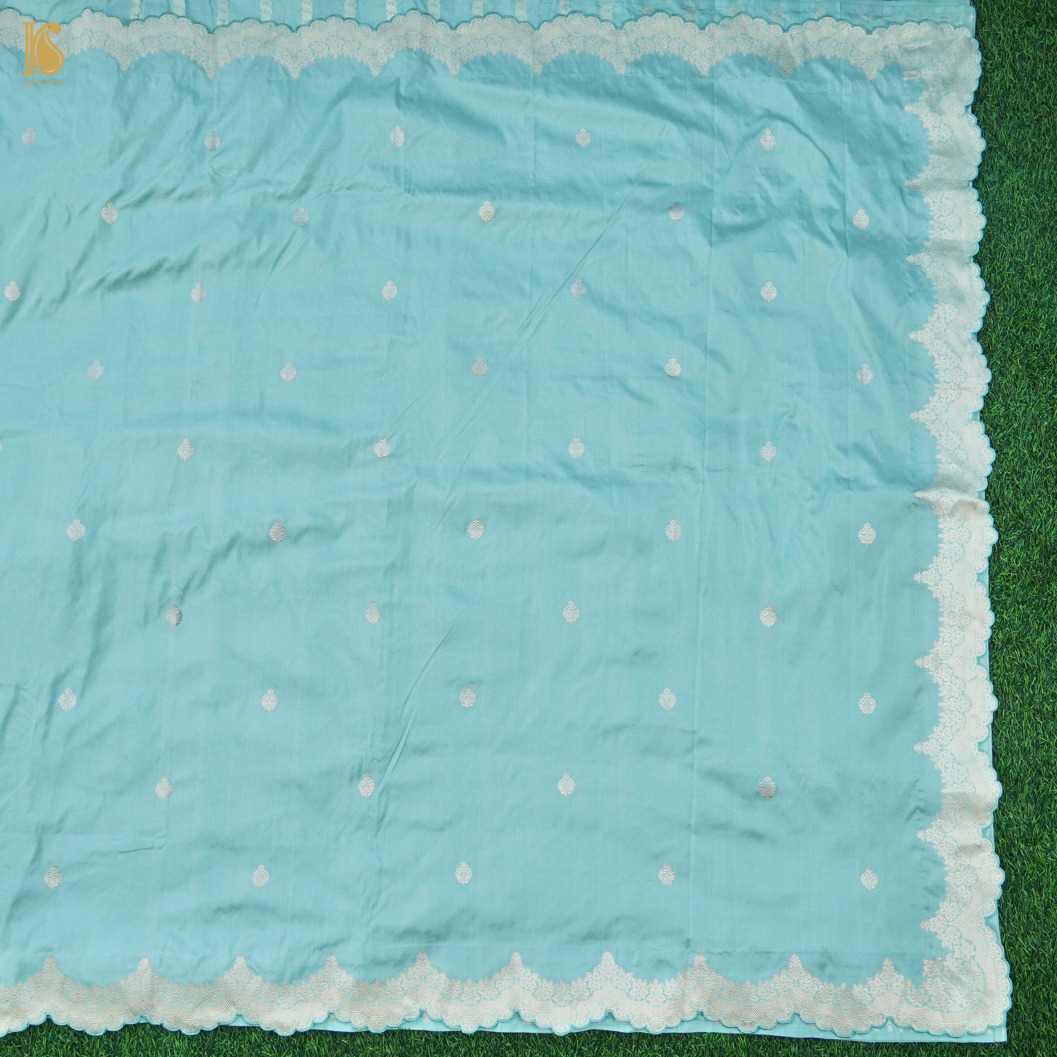 Handloom Banarasi Pure Katan Silk Scalloped Border Kadwa Saree
