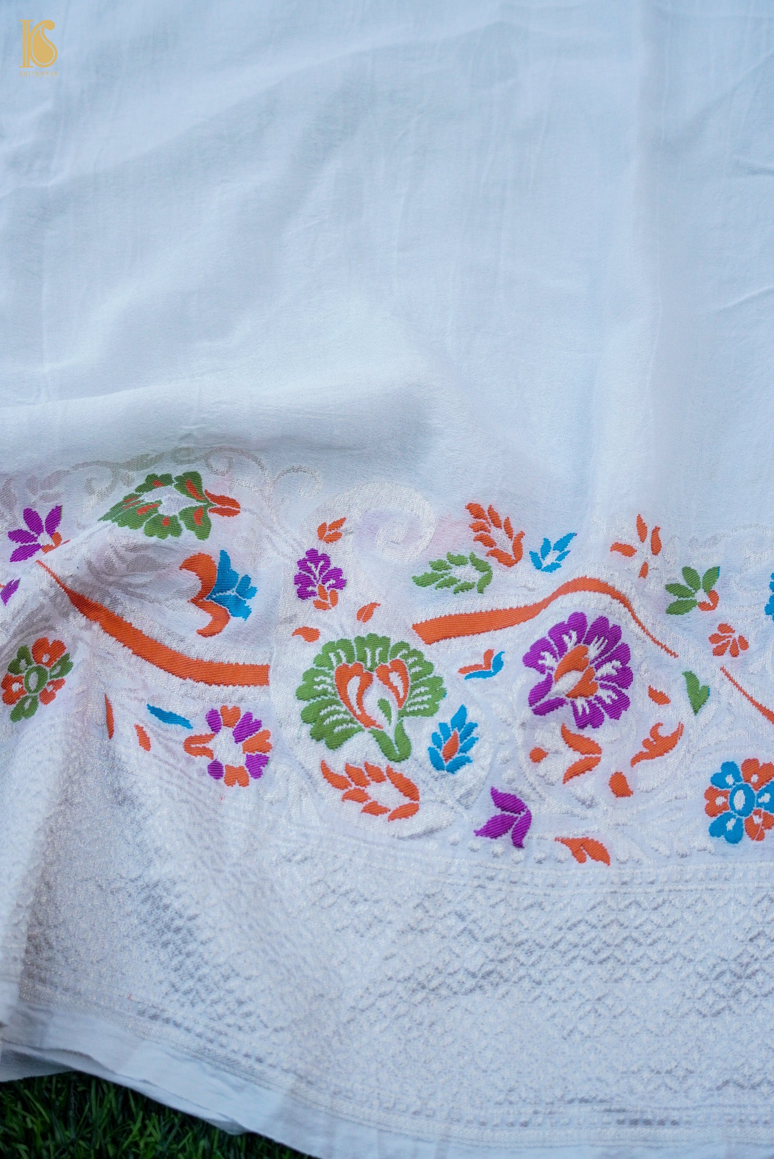 Handwoven Banarasi Georgette Dupatta with Floral Meenakari