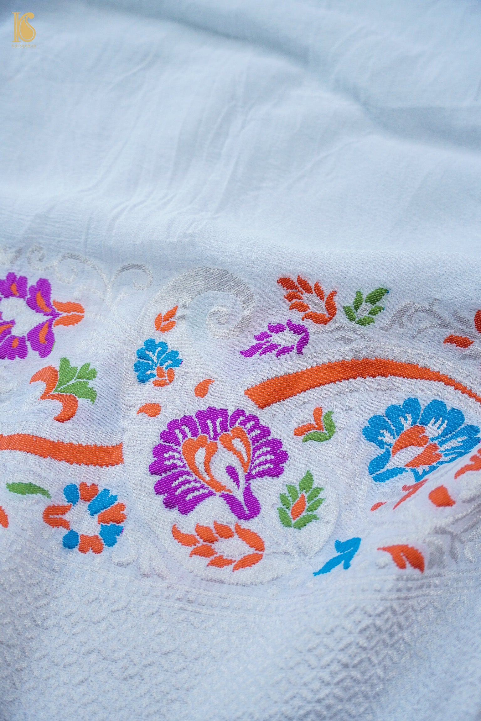 Handwoven Banarasi Georgette Dupatta with Floral Meenakari