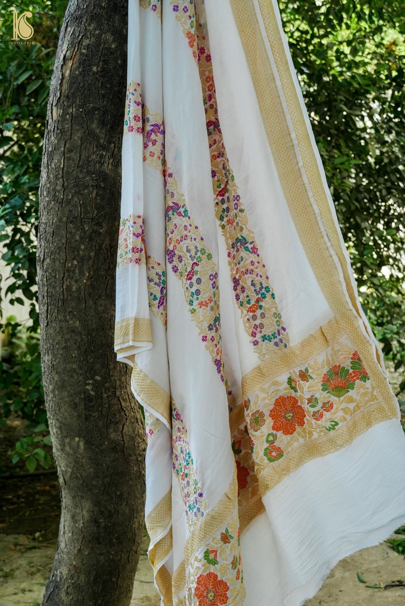 Handwoven Banarasi Georgette Dupatta with Floral Meenakari