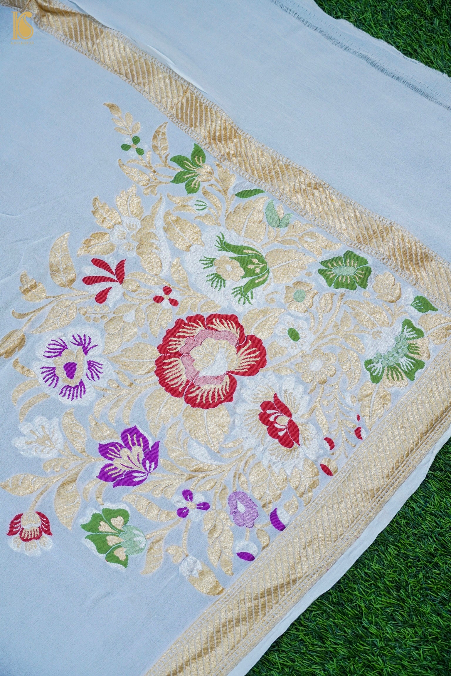 Handwoven Banarasi Georgette Dupatta with Floral Meenakari