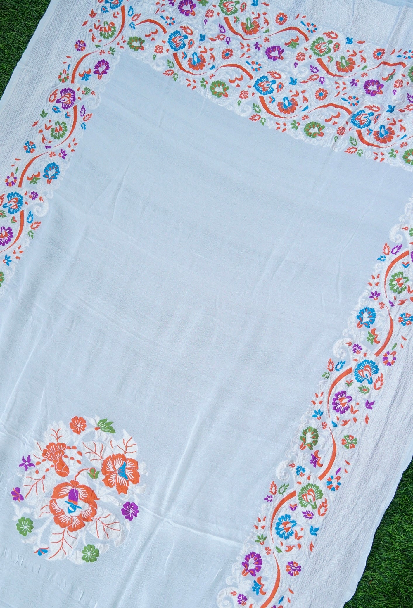 Handwoven Banarasi Georgette Dupatta with Floral Meenakari
