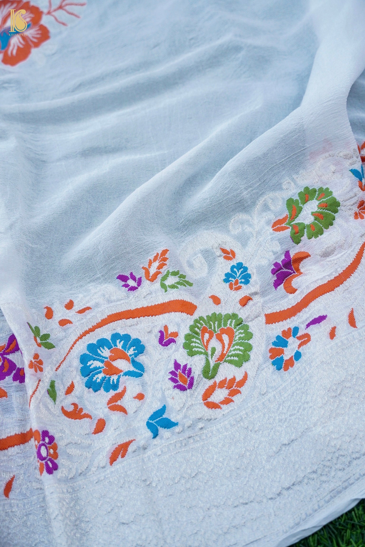 Handwoven Banarasi Georgette Dupatta with Floral Meenakari