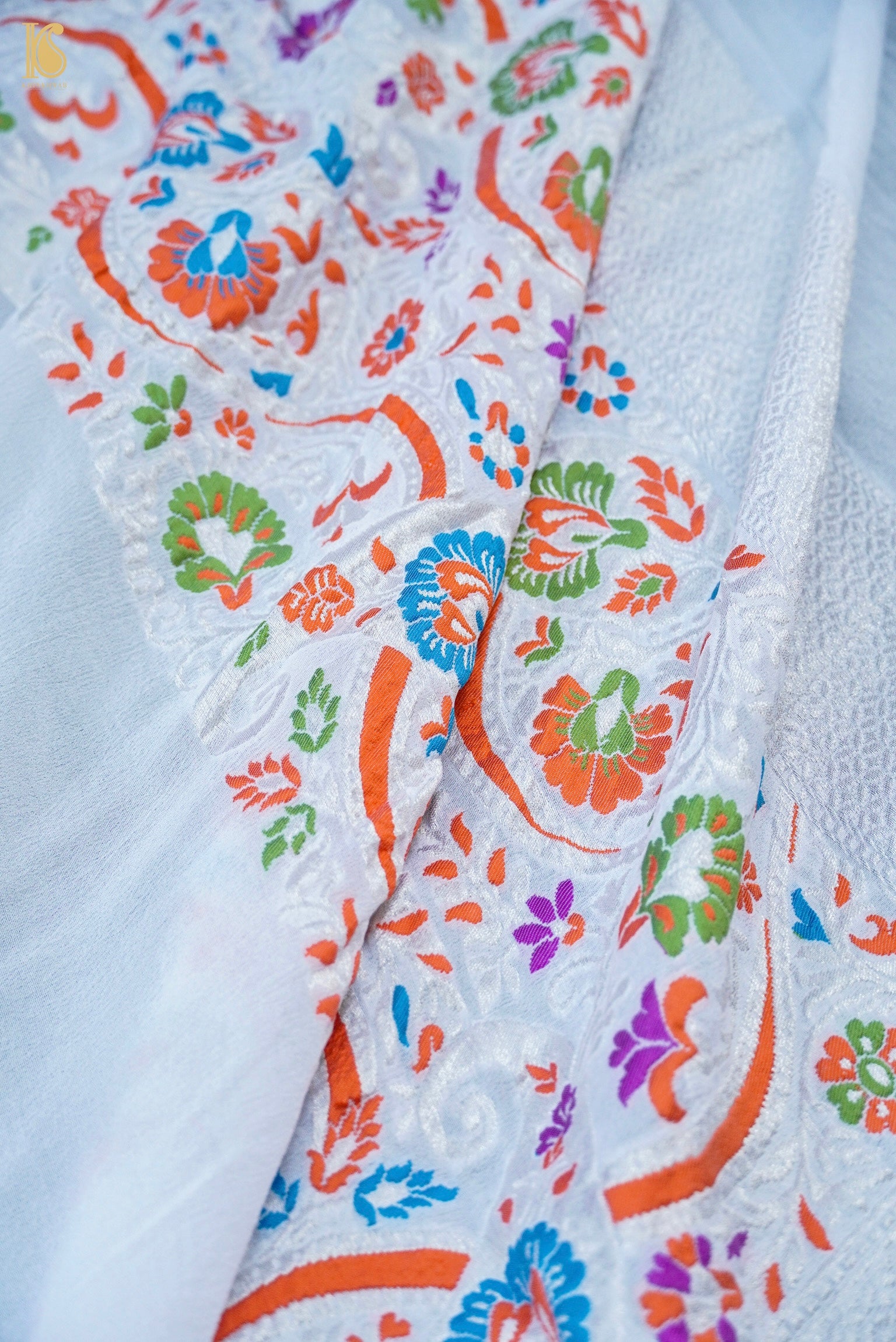Handwoven Banarasi Georgette Dupatta with Floral Meenakari