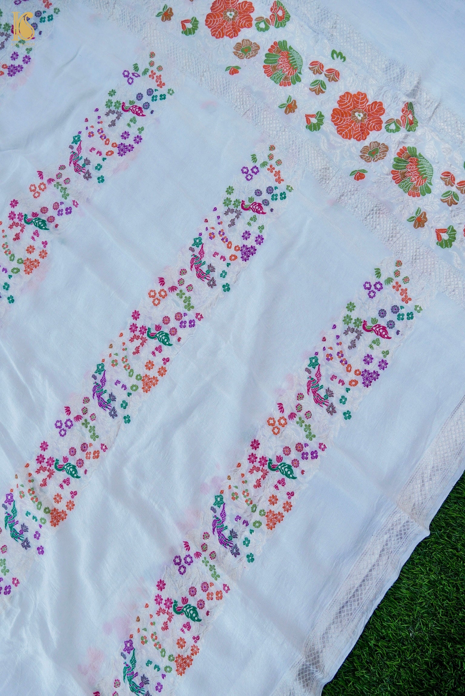 Handwoven Banarasi Georgette Dupatta with Floral Stripes