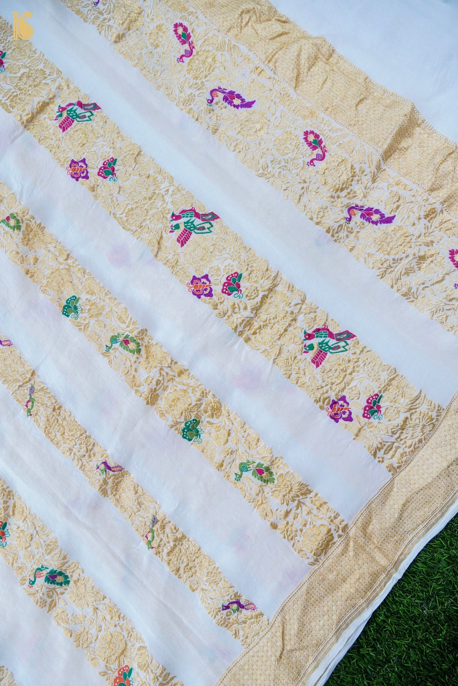Handwoven Banarasi Georgette Dupatta with Floral Meenakari