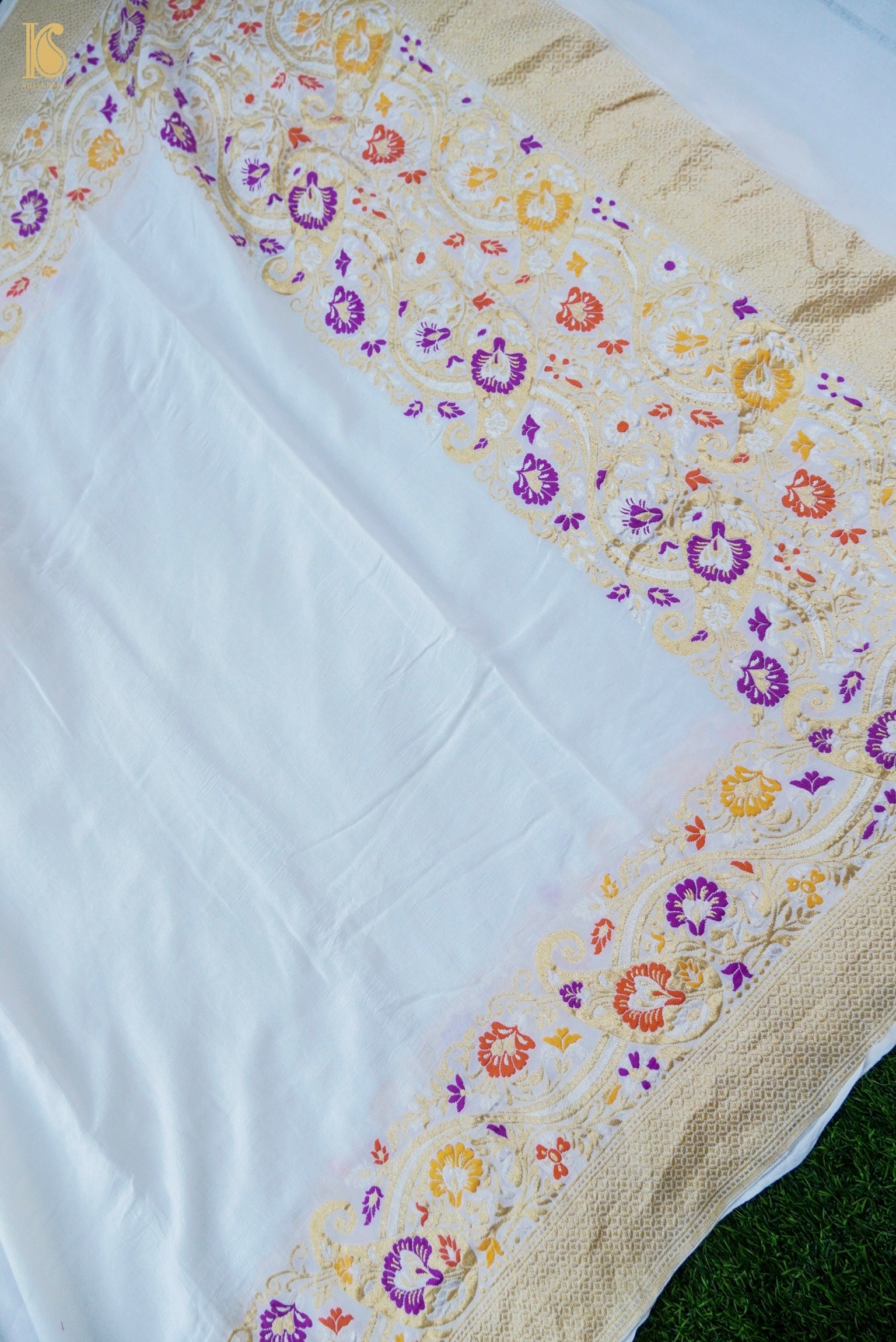 Handwoven Banarasi Georgette Dupatta with Floral Meenakari