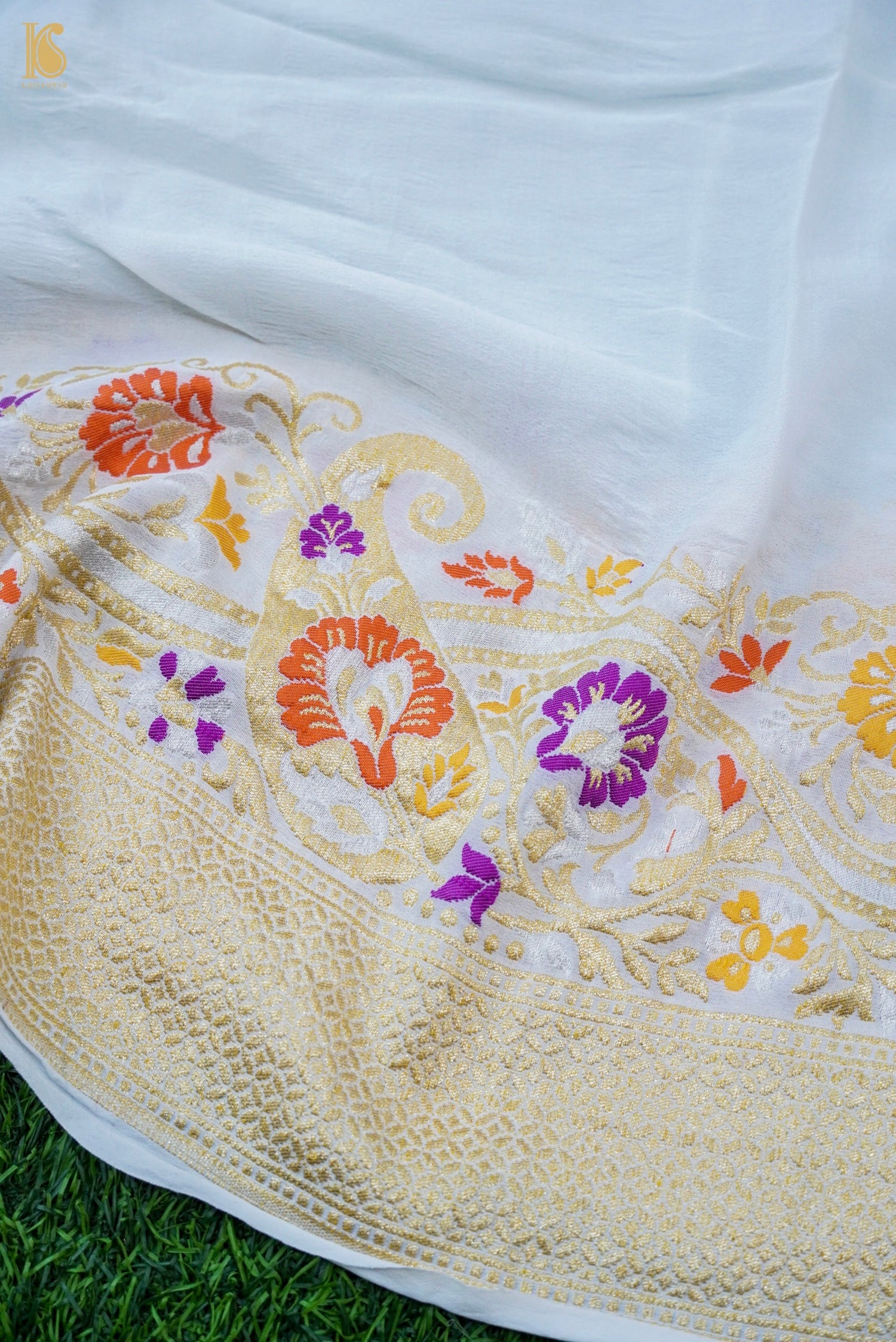 Handwoven Banarasi Georgette Dupatta with Floral Meenakari
