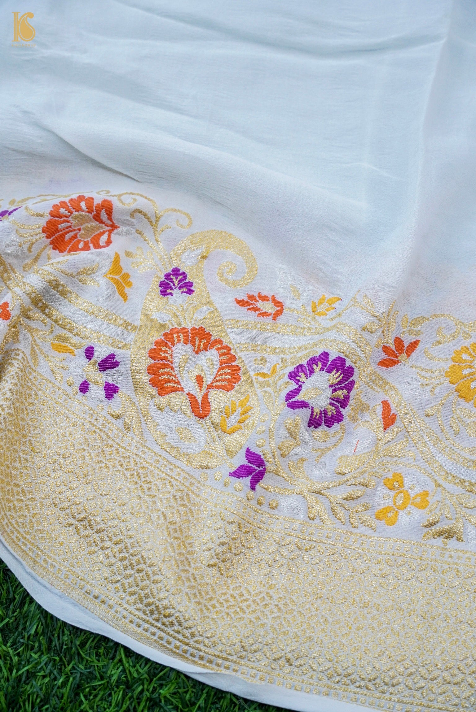 Handwoven Banarasi Georgette Dupatta with Floral Meenakari