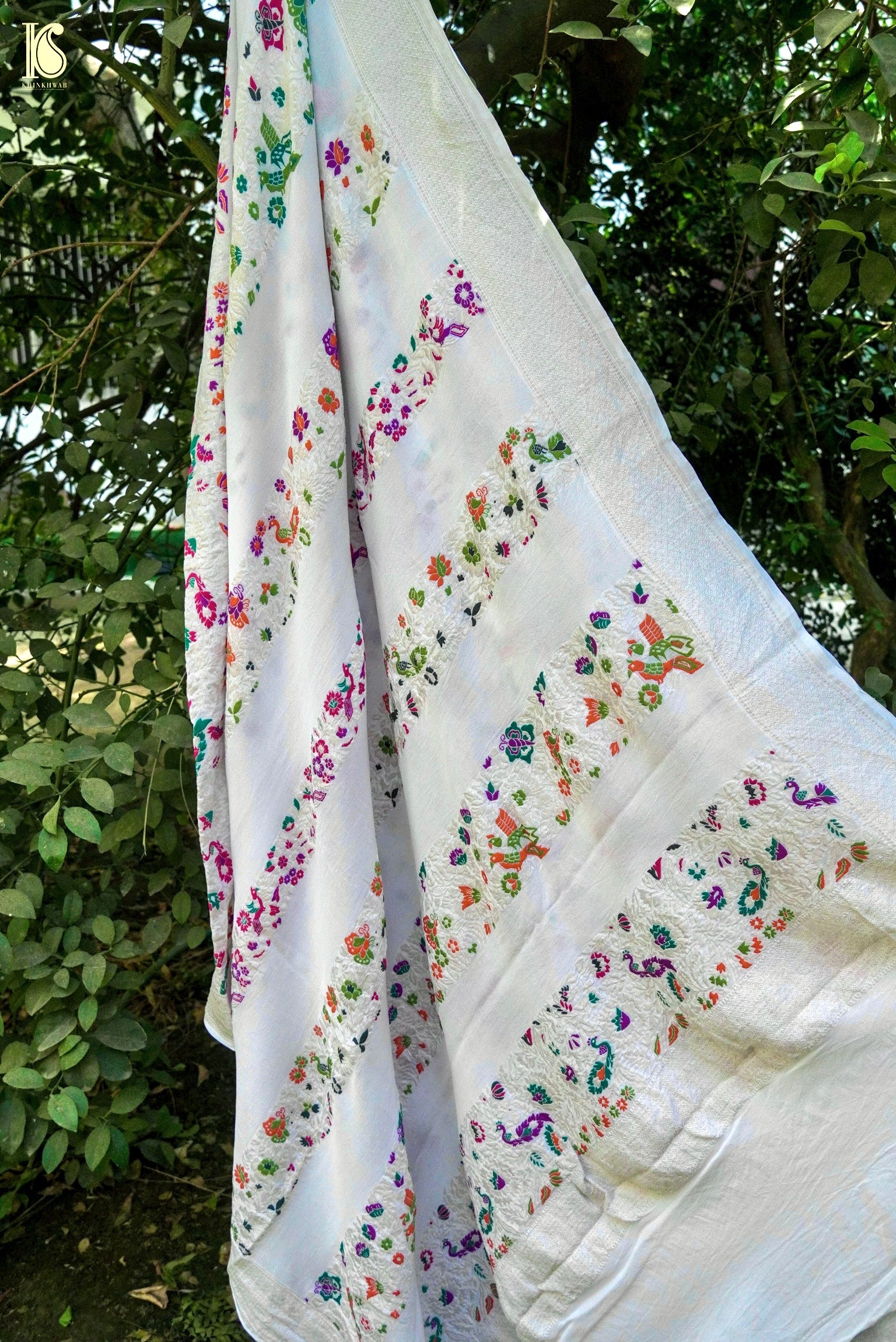 Handwoven Banarasi Georgette Dupatta with Floral Meenakari