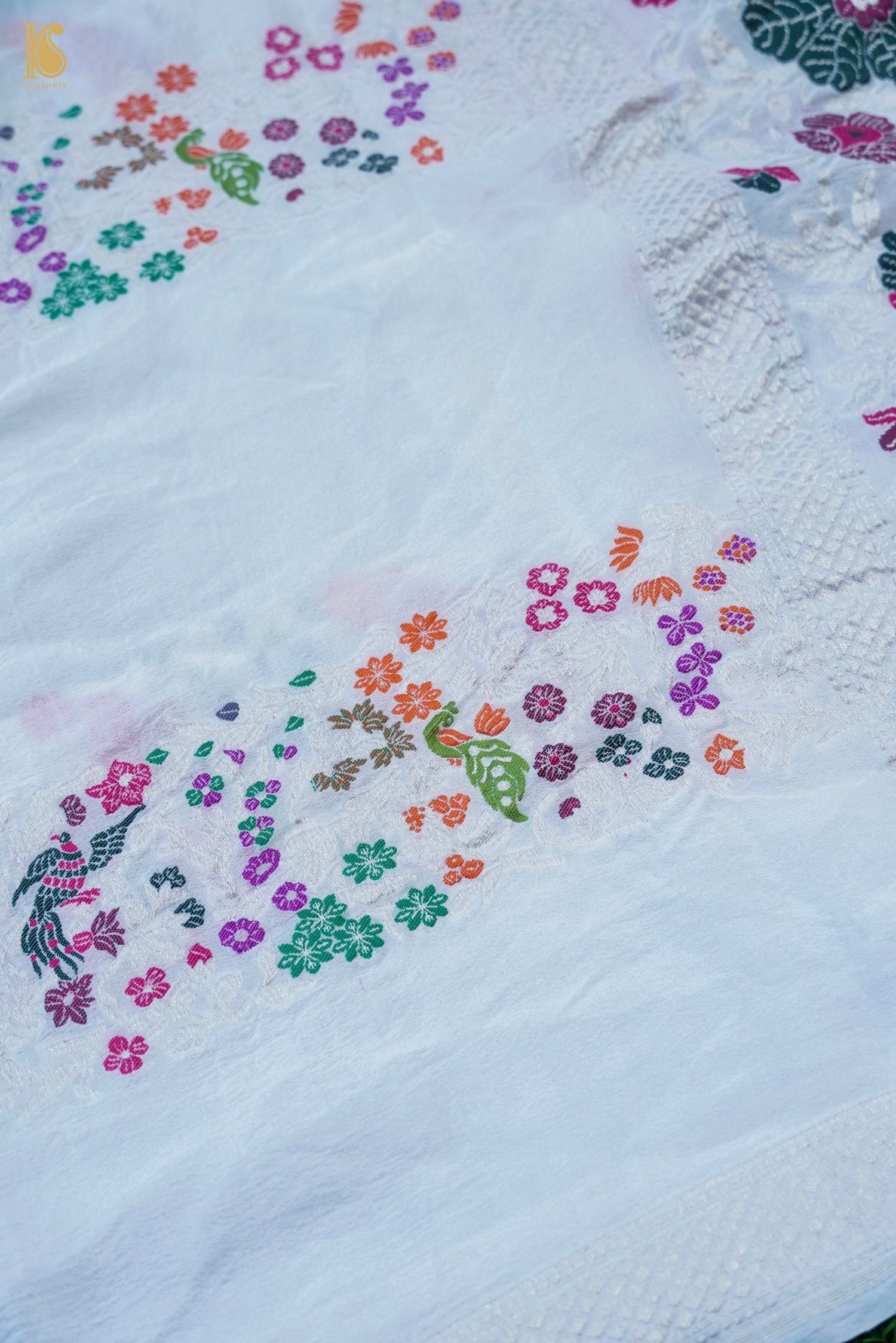 Handwoven Banarasi Georgette Dupatta with Floral Meenakari