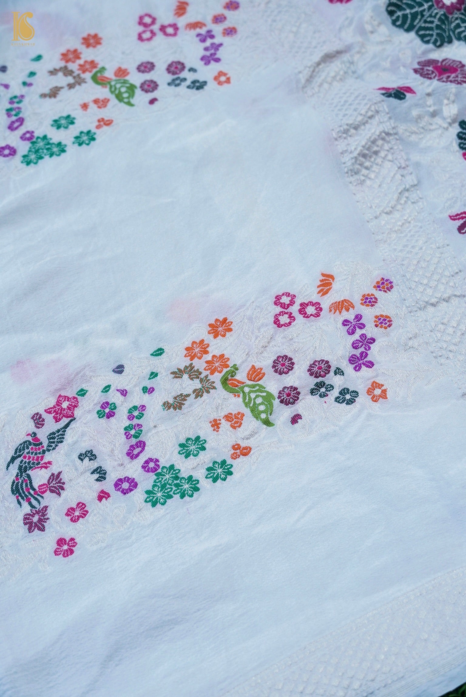 Handwoven Banarasi Georgette Dupatta with Floral Meenakari